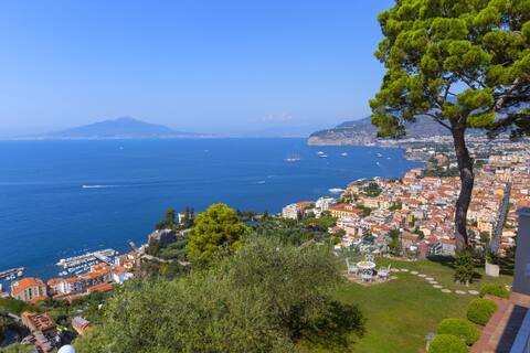 Amore Rentals -Villa Giada with Swimming Pool, Gar