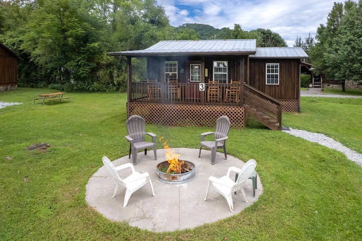 Deep Creek Cabin Unit 3- Reel Retreat - Bryson City, NC