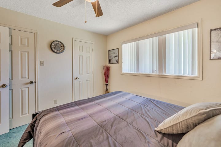 卧室、房间、室内、床、家具