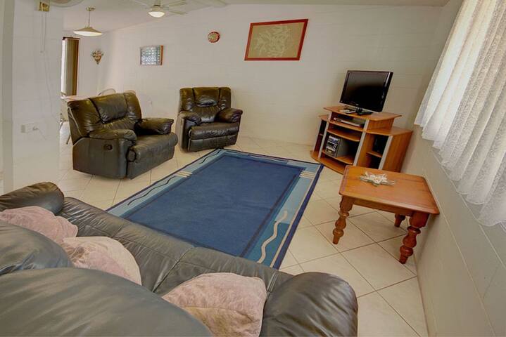 Coral Cottage – Pets welcome gallery image 5