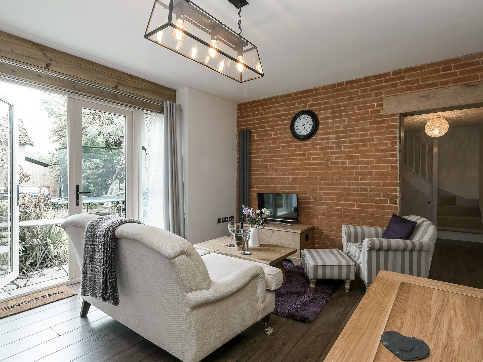 The Coach House - Ukc2365 — photo 5