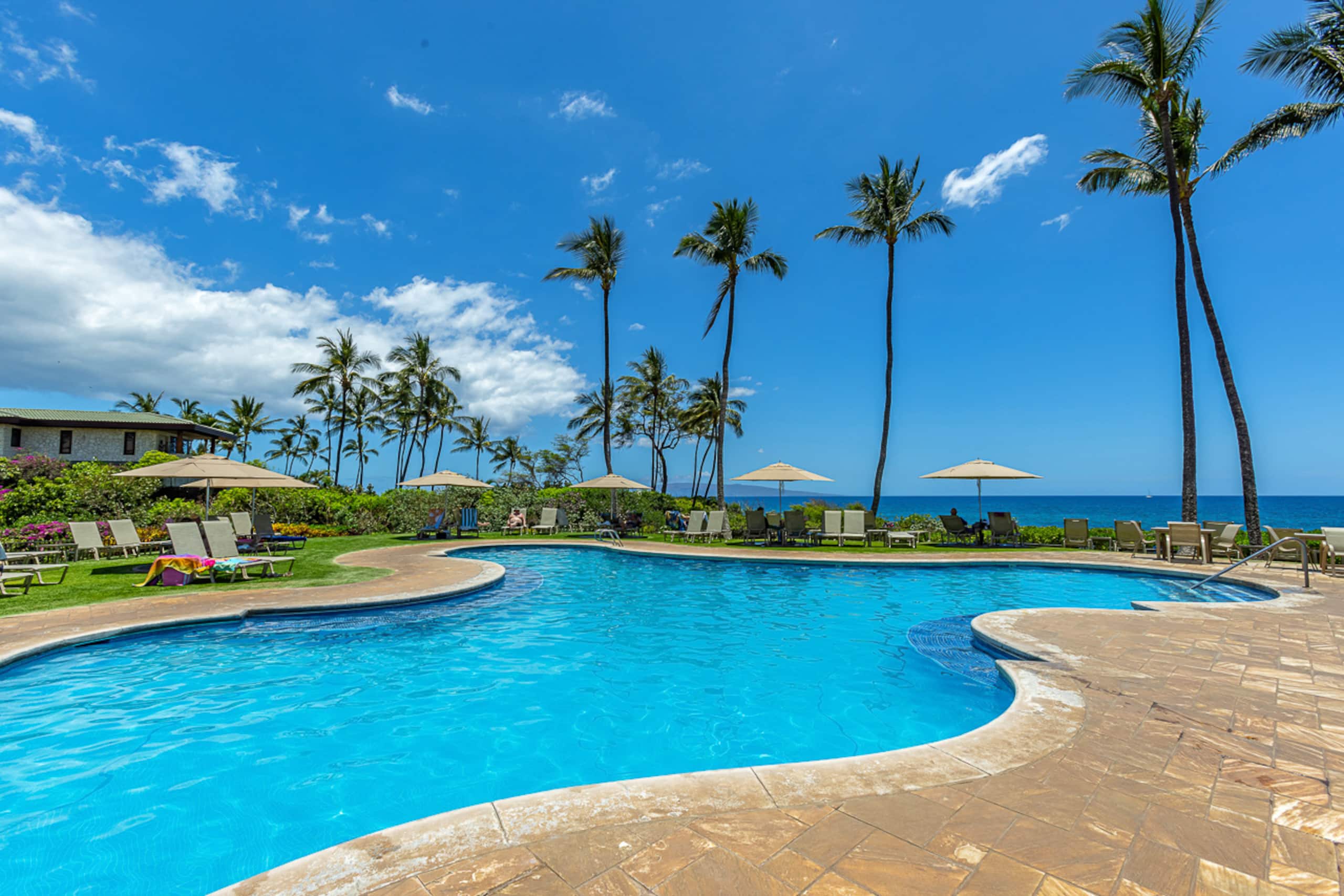Condo in Kihei · ★4.96 · 1 bedroom · 2 beds · 2 baths - Image 43