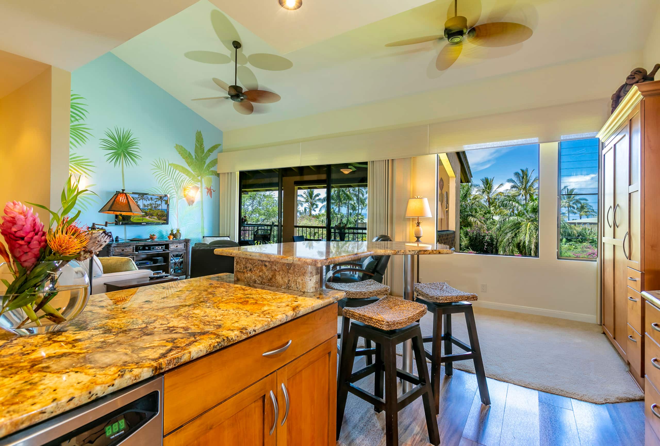 Condo in Kihei · ★4.96 · 1 bedroom · 2 beds · 2 baths - Image 11