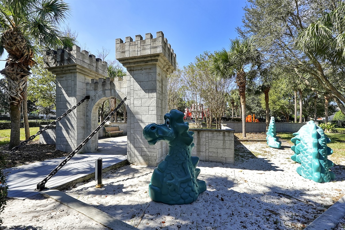 8 Mins To Disney W/Poolside Theater & Games Room - Houses for Rent