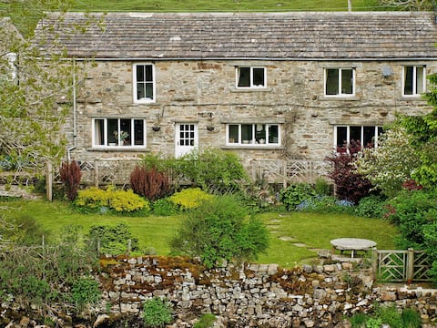 Elm Cottage