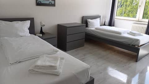 Successful Airbnb property: BoLA Accommodation Hamburg 2 Single Beds · No. 7 in Bramfeld