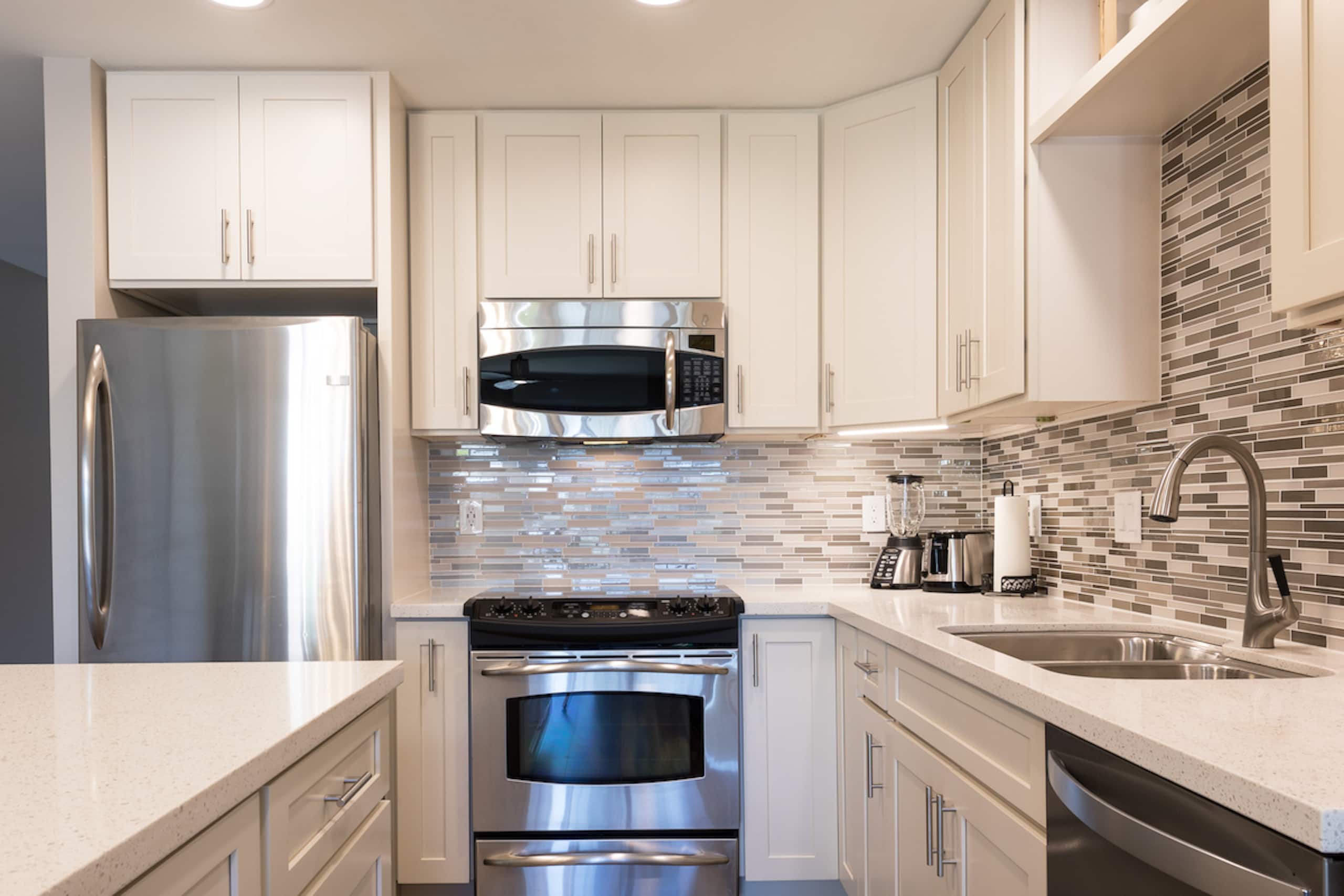 Condo in Kihei · ★4.81 · 1 bedroom · 3 beds · 1 shared bath - Image 5
