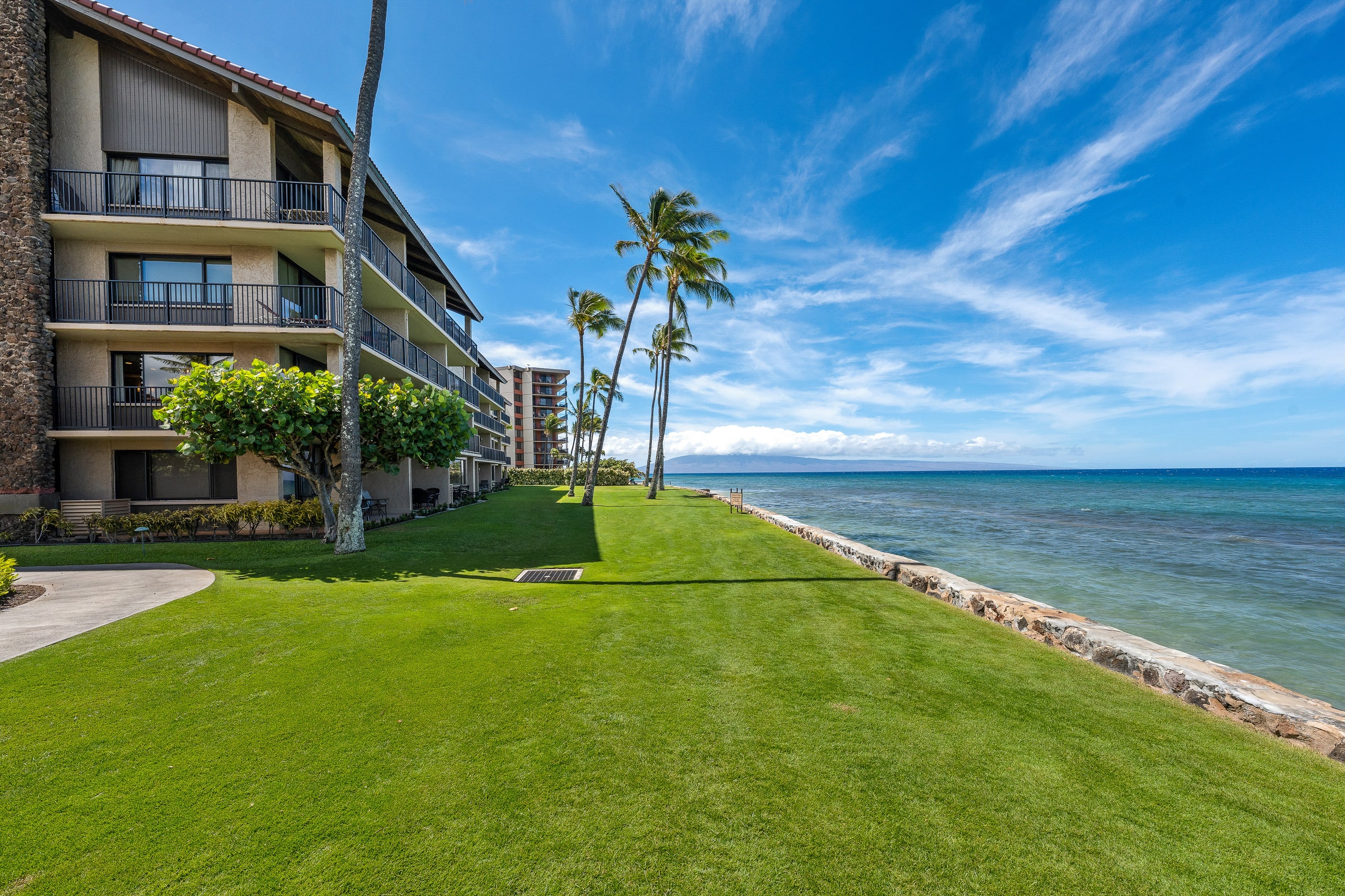 Condo in Lahaina · ★4.84 · 1 bedroom · 2 beds · 1 bath - Image 52
