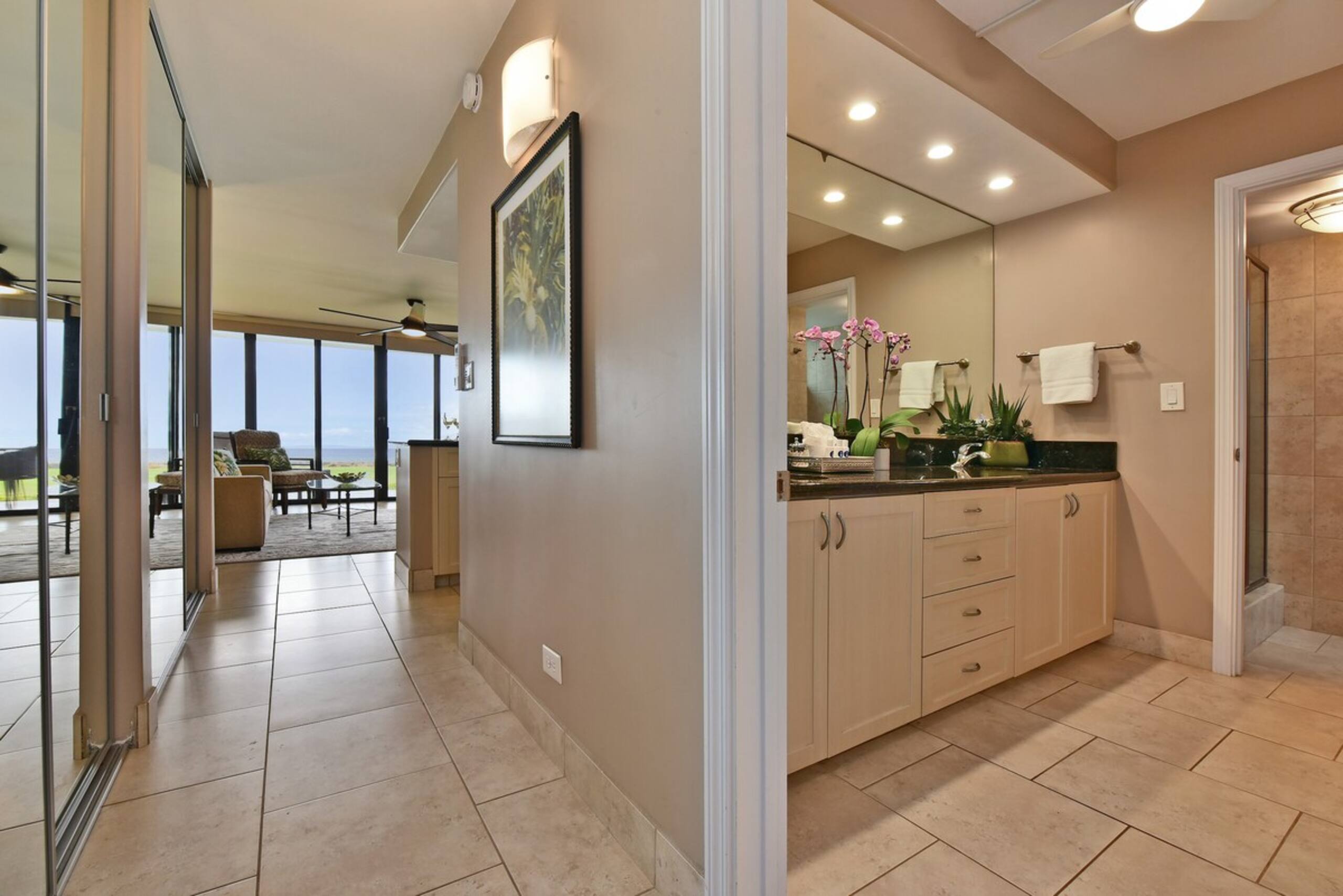 Condo in Lahaina · ★4.84 · 1 bedroom · 2 beds · 1 bath - Image 10