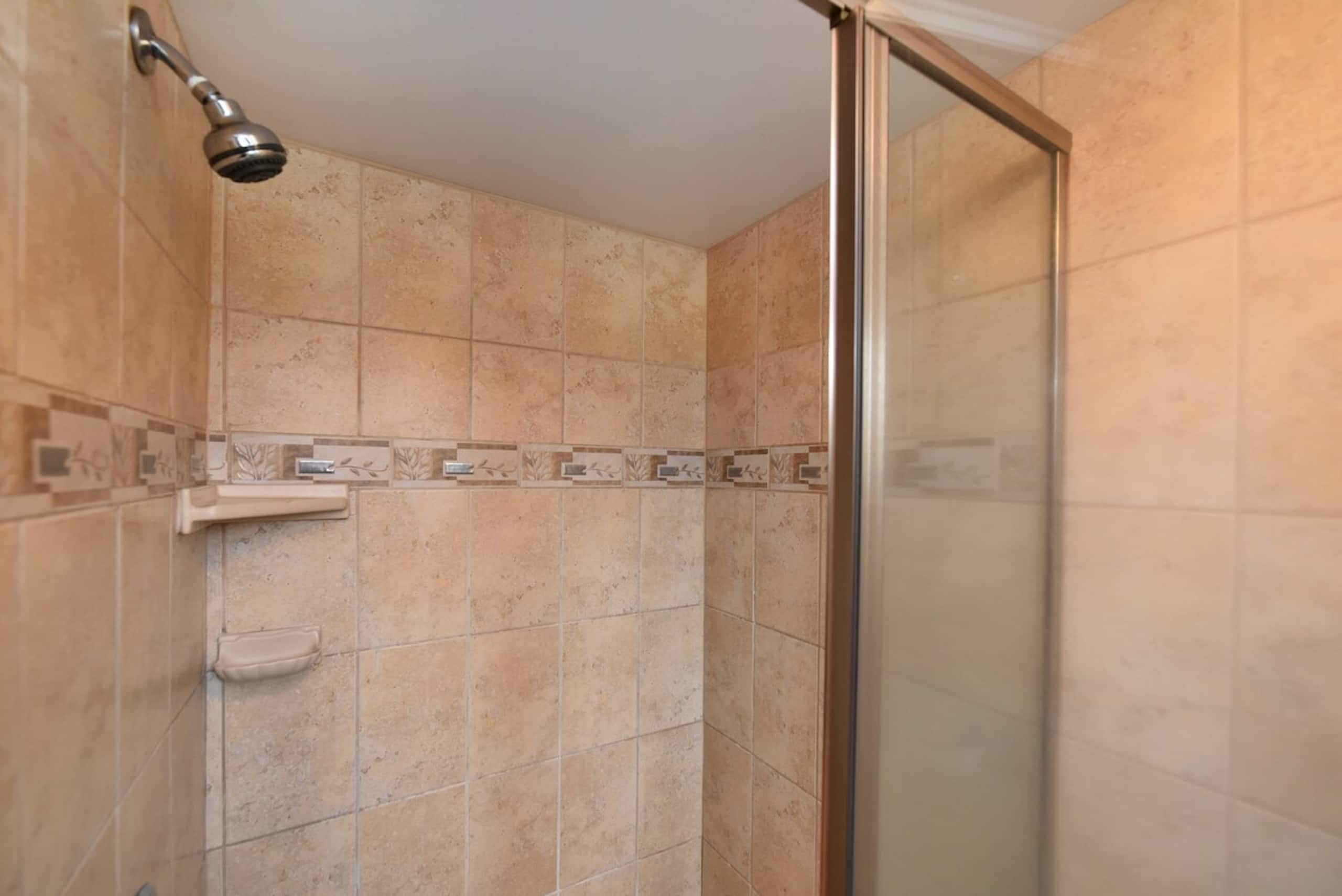 Condo in Lahaina · ★4.84 · 1 bedroom · 2 beds · 1 bath - Image 31