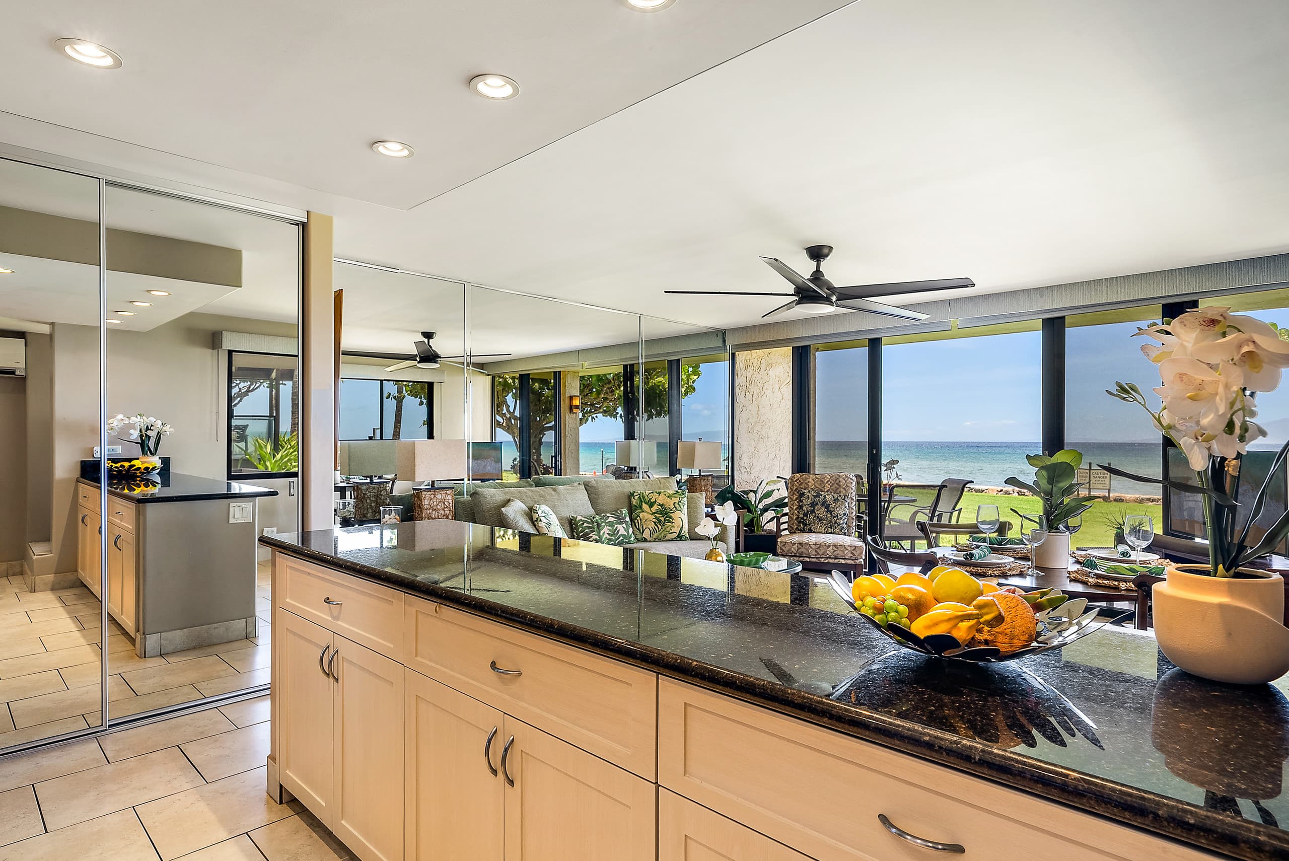Condo in Lahaina · ★4.84 · 1 bedroom · 2 beds · 1 bath - Image 16