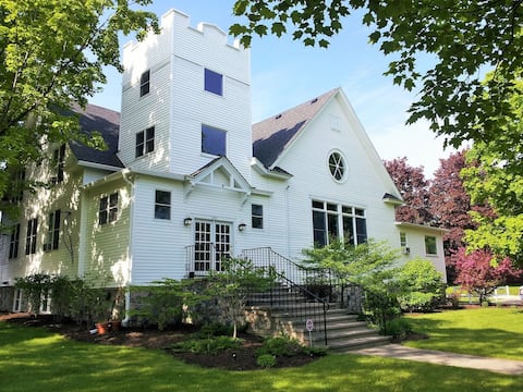 Do you need a big place ? Door County Church Resto