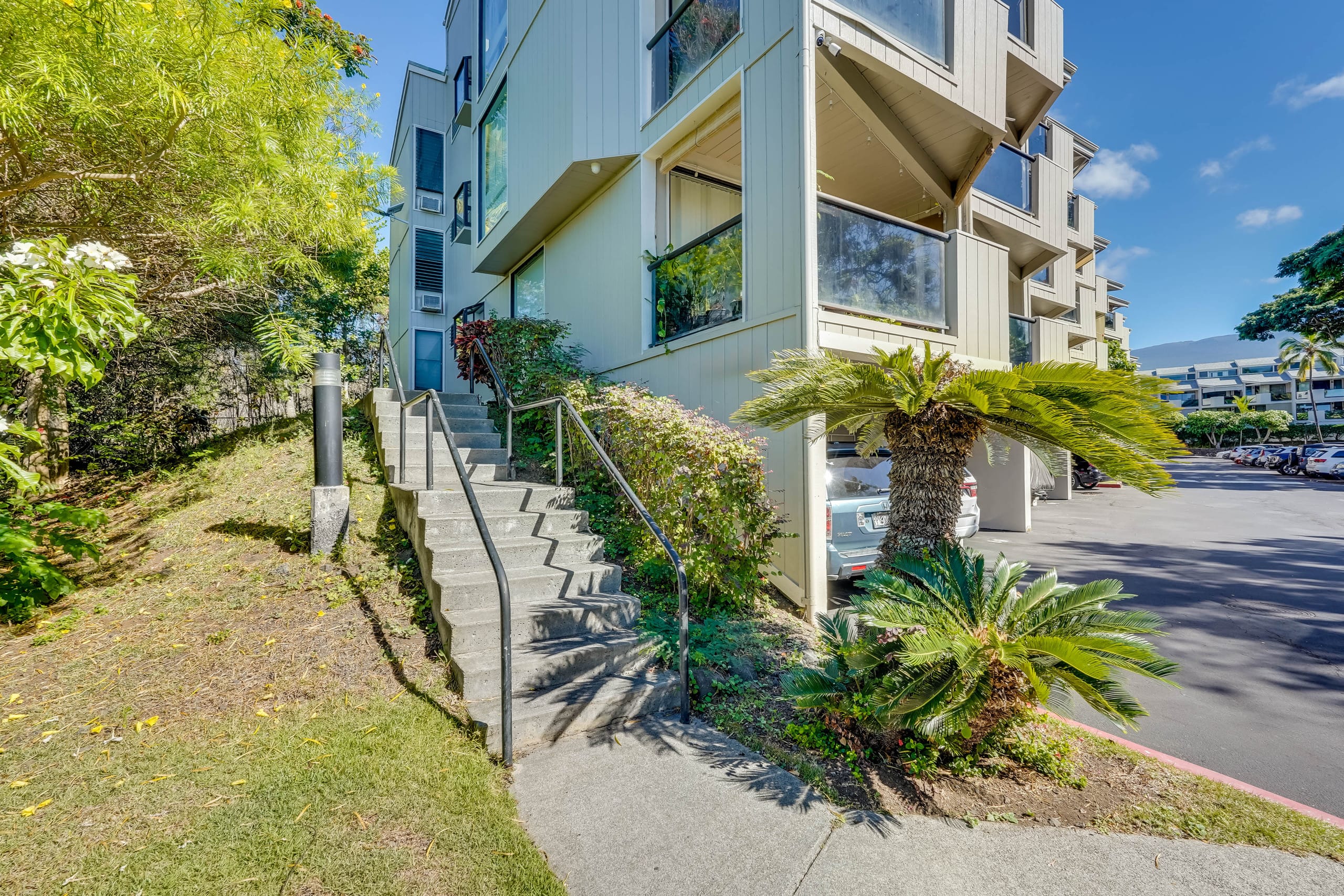 Condo in Kailua-Kona · ★4.64 · 2 bedrooms · 3 beds · 2 shared baths - Image 27