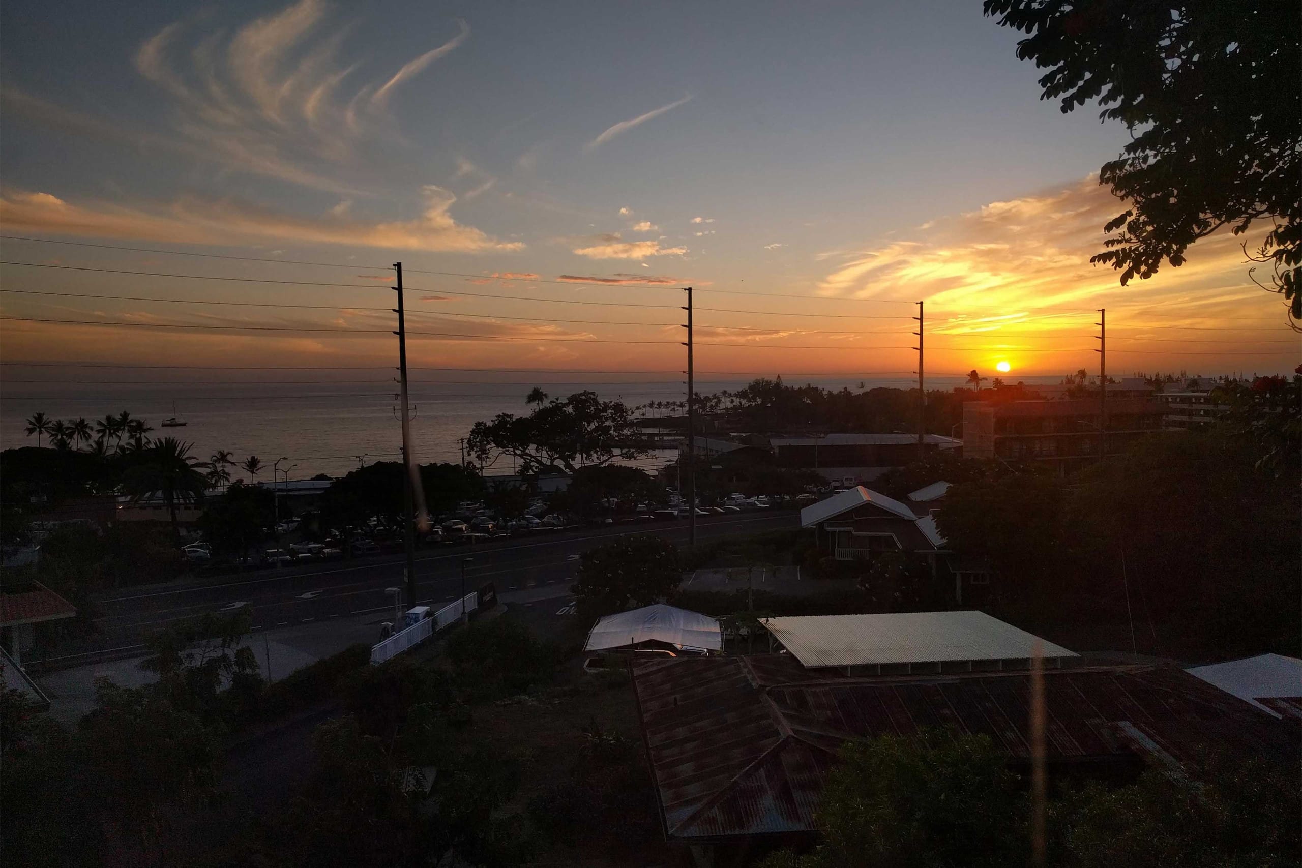 Condo in Kailua-Kona · ★4.64 · 2 bedrooms · 3 beds · 2 shared baths - Image 26