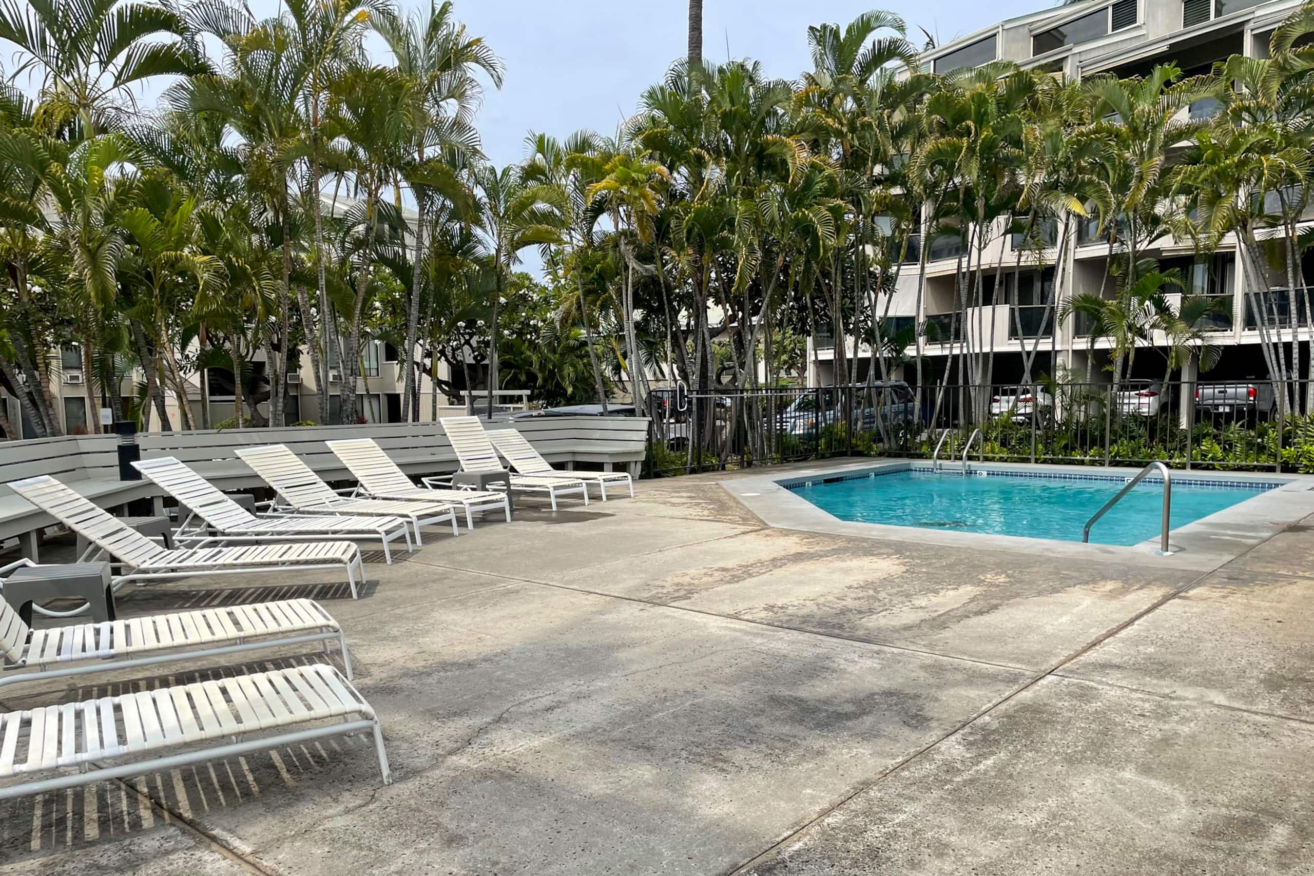 Condo in Kailua-Kona · ★4.64 · 2 bedrooms · 3 beds · 2 shared baths - Image 49