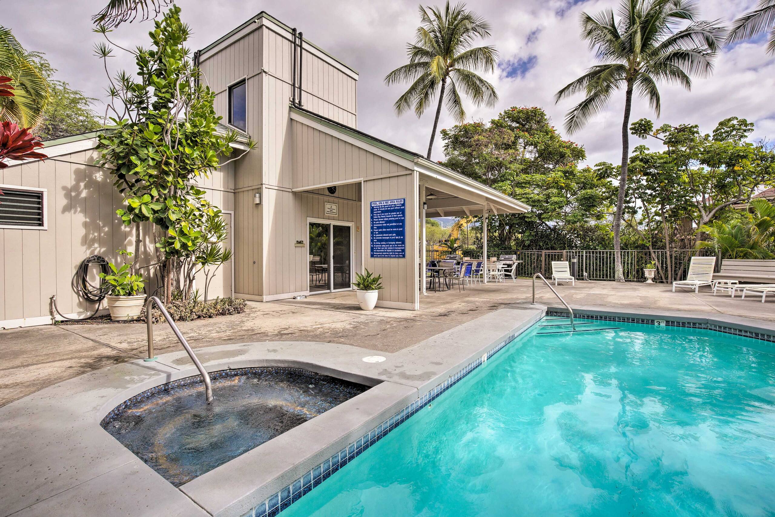 Condo in Kailua-Kona · ★4.64 · 2 bedrooms · 3 beds · 2 shared baths - Image 83