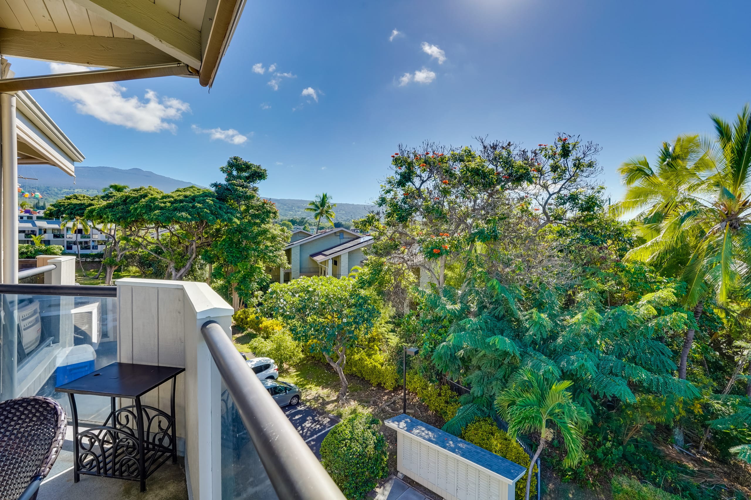 Condo in Kailua-Kona · ★4.64 · 2 bedrooms · 3 beds · 2 shared baths - Image 45
