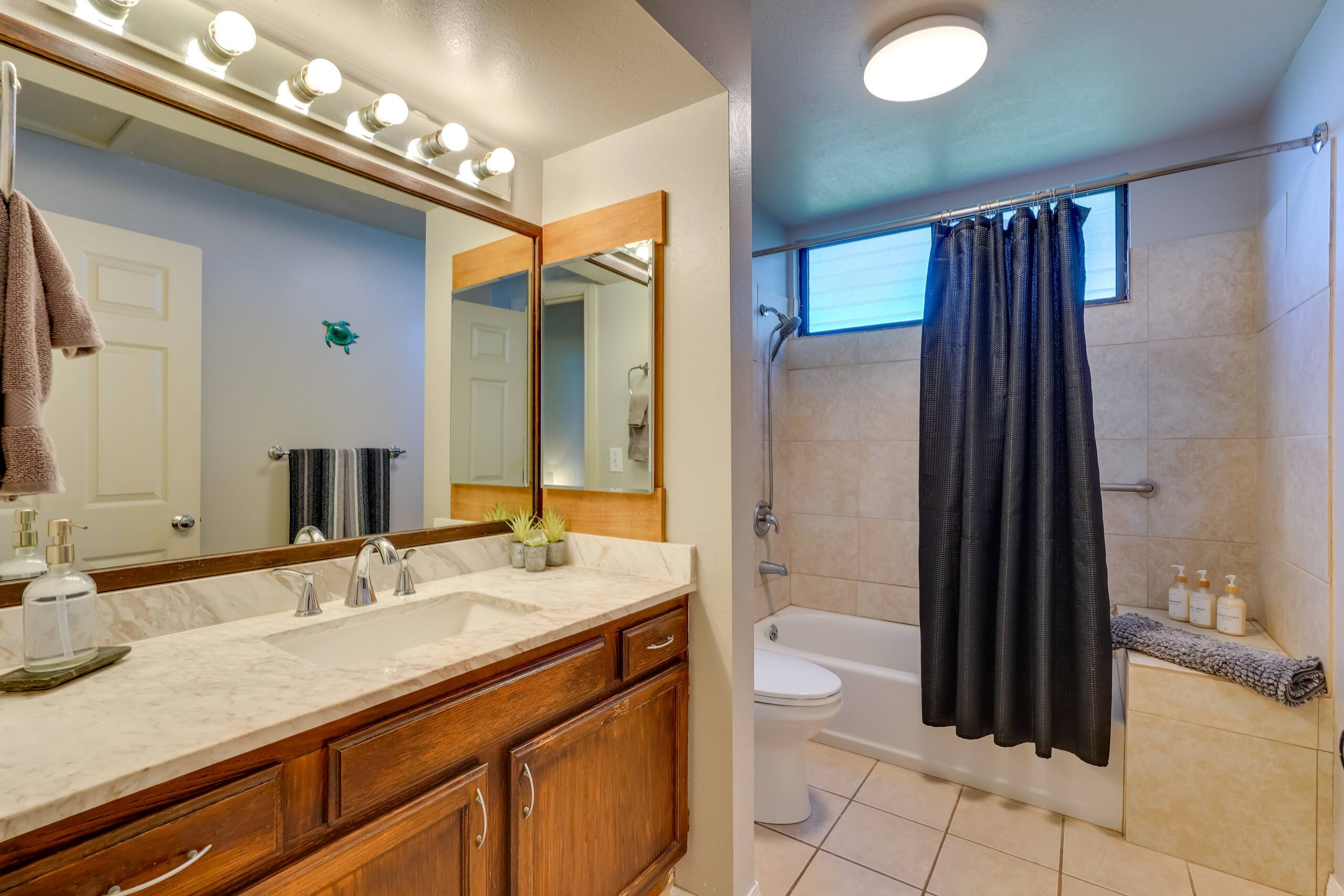 Condo in Kailua-Kona · ★4.64 · 2 bedrooms · 3 beds · 2 shared baths - Image 68