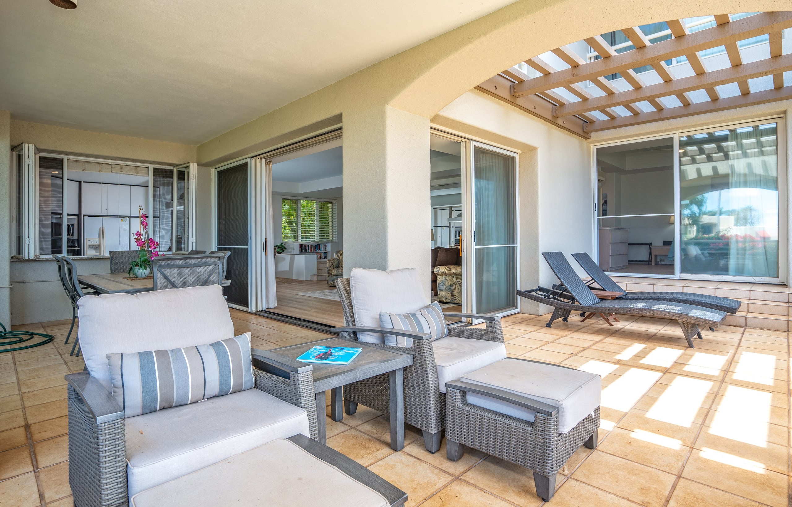 Condo in Wailea · ★5.0 · 1 bedroom · 2 beds · 2 private baths - Image 32