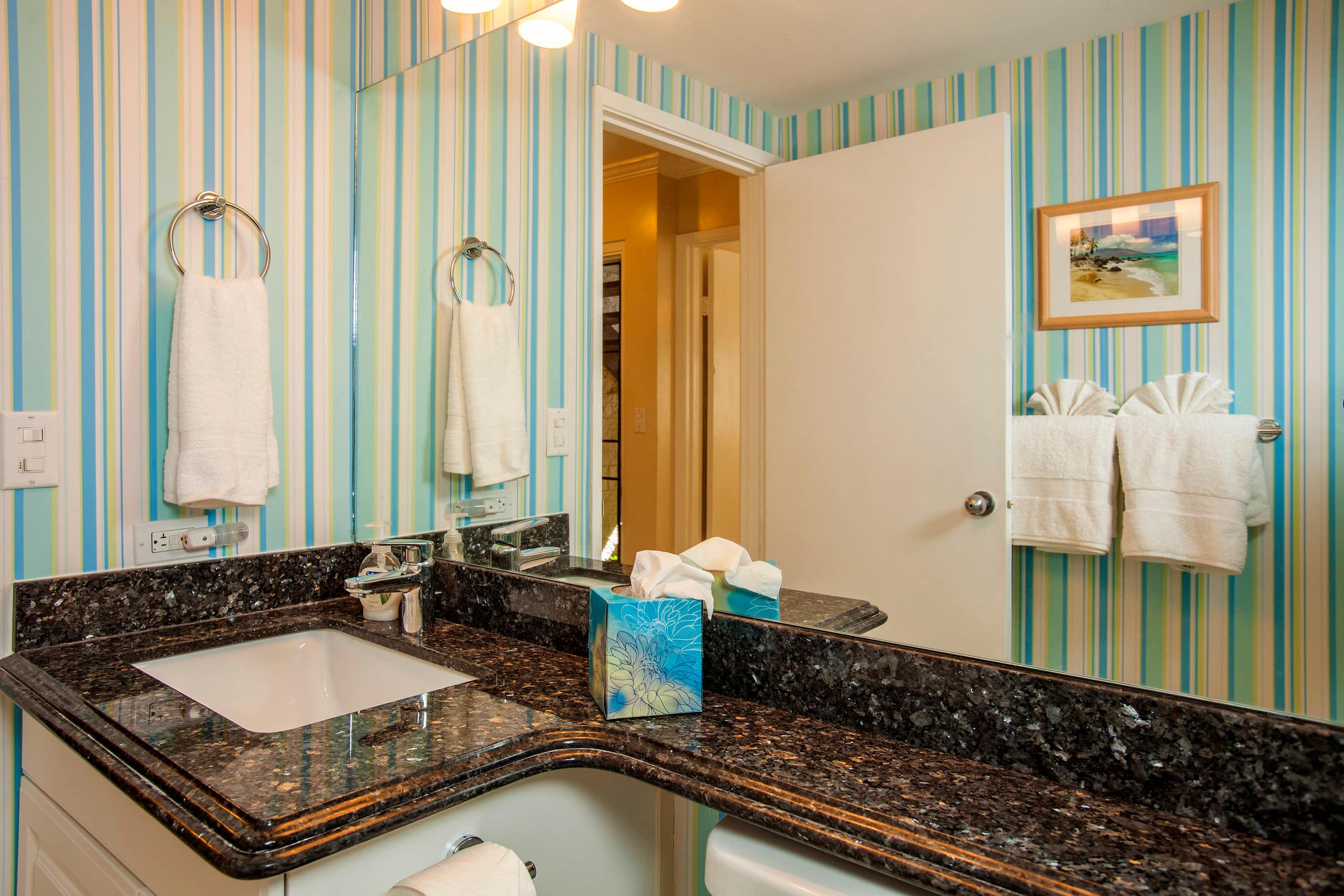 Condo in Kihei · ★4.86 · 1 bedroom · 2 beds · 1 private bath - Image 13