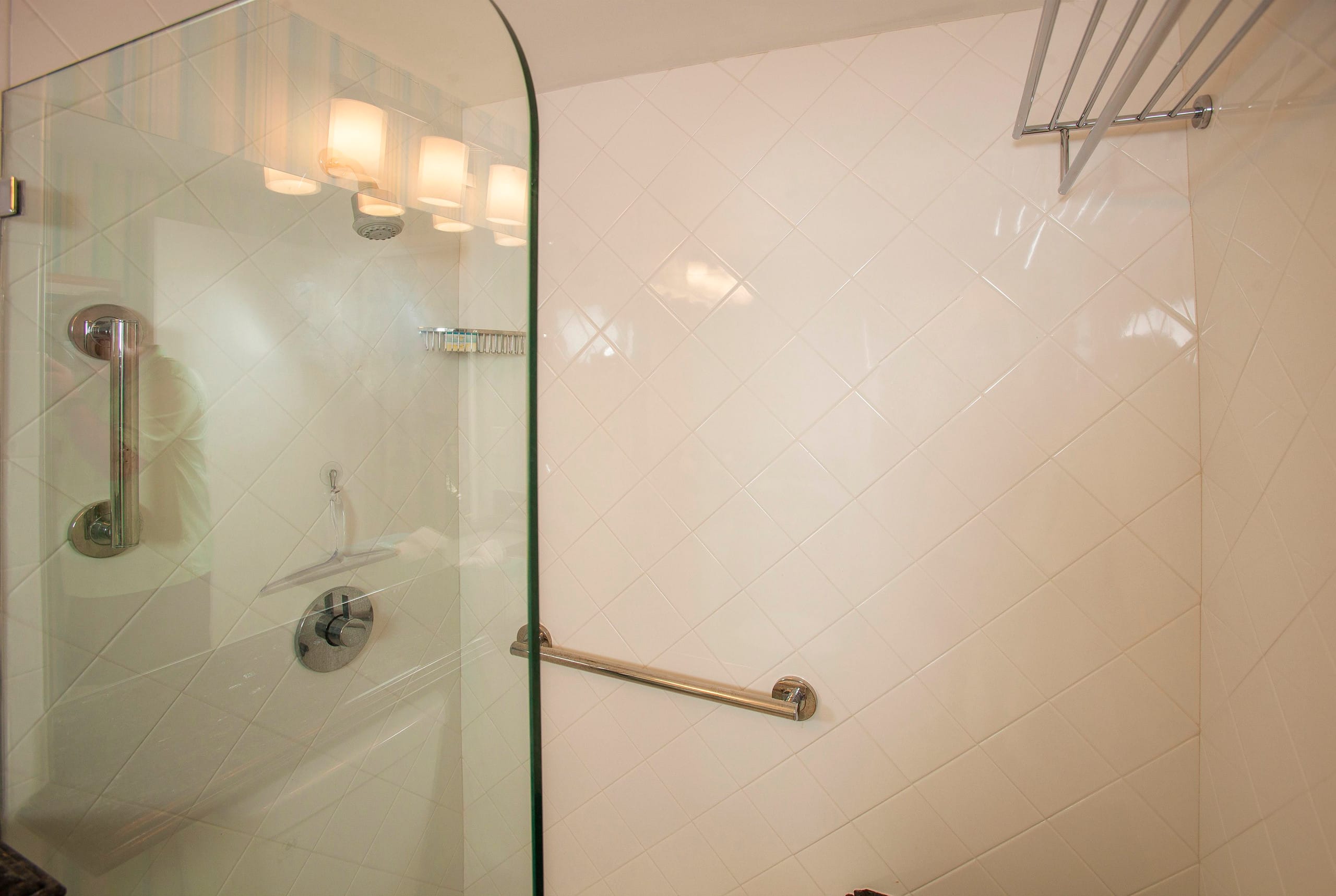 Condo in Kihei · ★4.86 · 1 bedroom · 2 beds · 1 private bath - Image 11