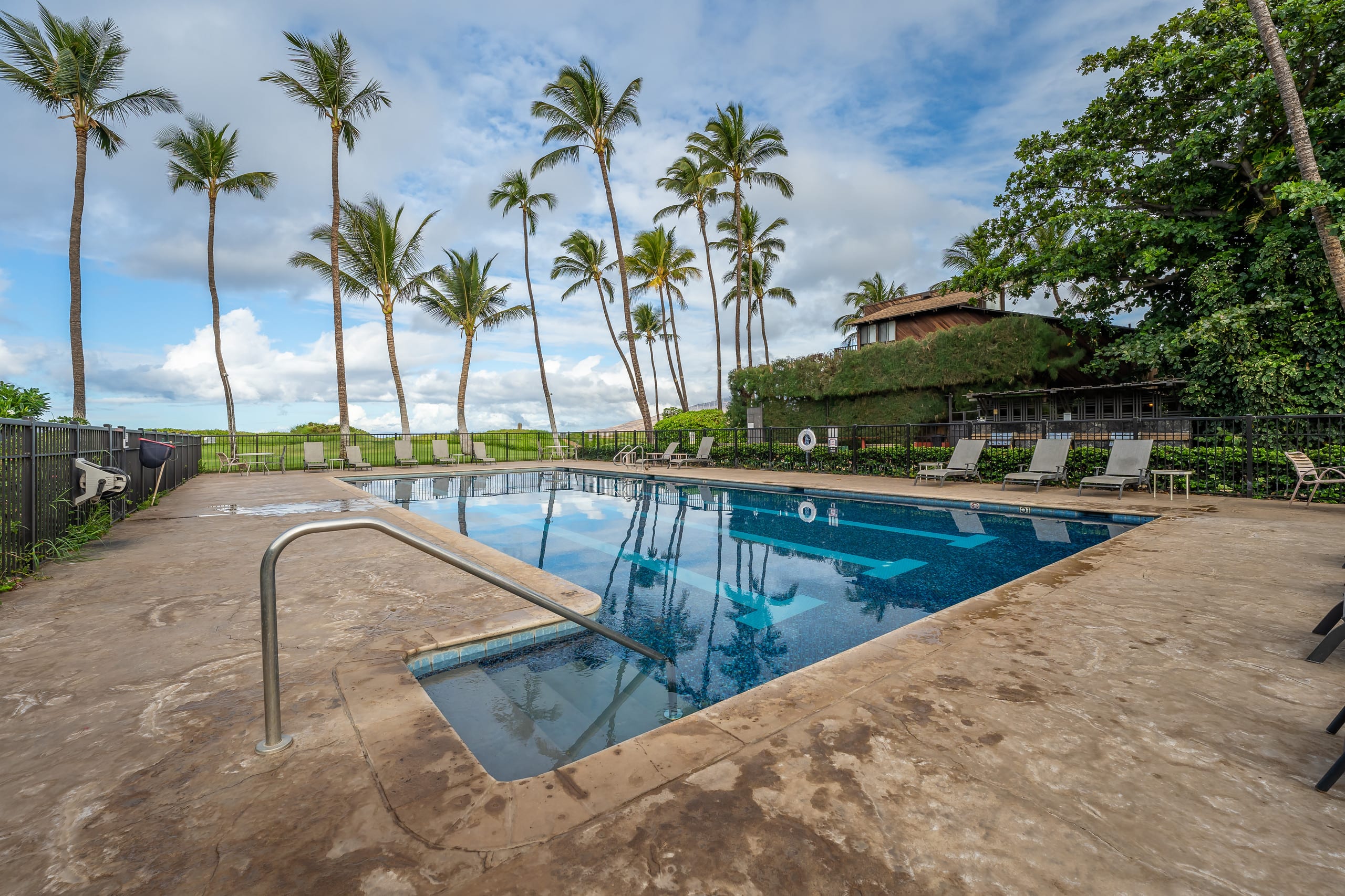 Condo in Kihei · ★5.0 · 1 bedroom · 2 beds · 1 private bath - Image 25