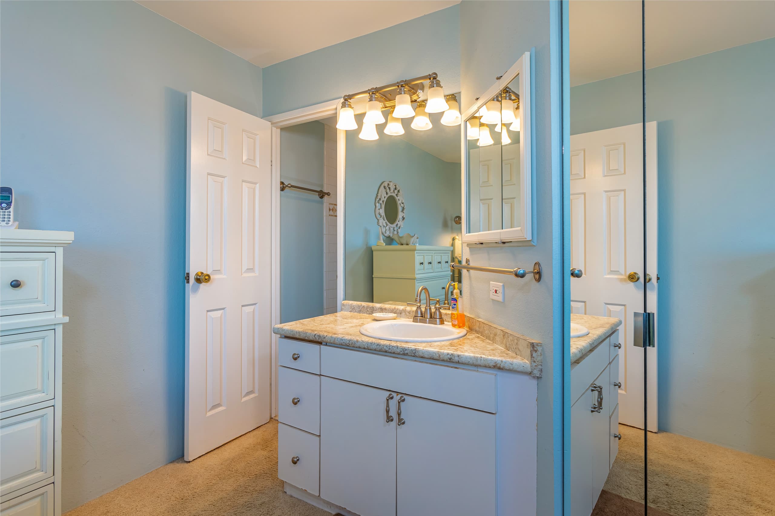 Condo in Kihei · ★4.6 · 1 bedroom · 2 beds · 2 baths - Image 17
