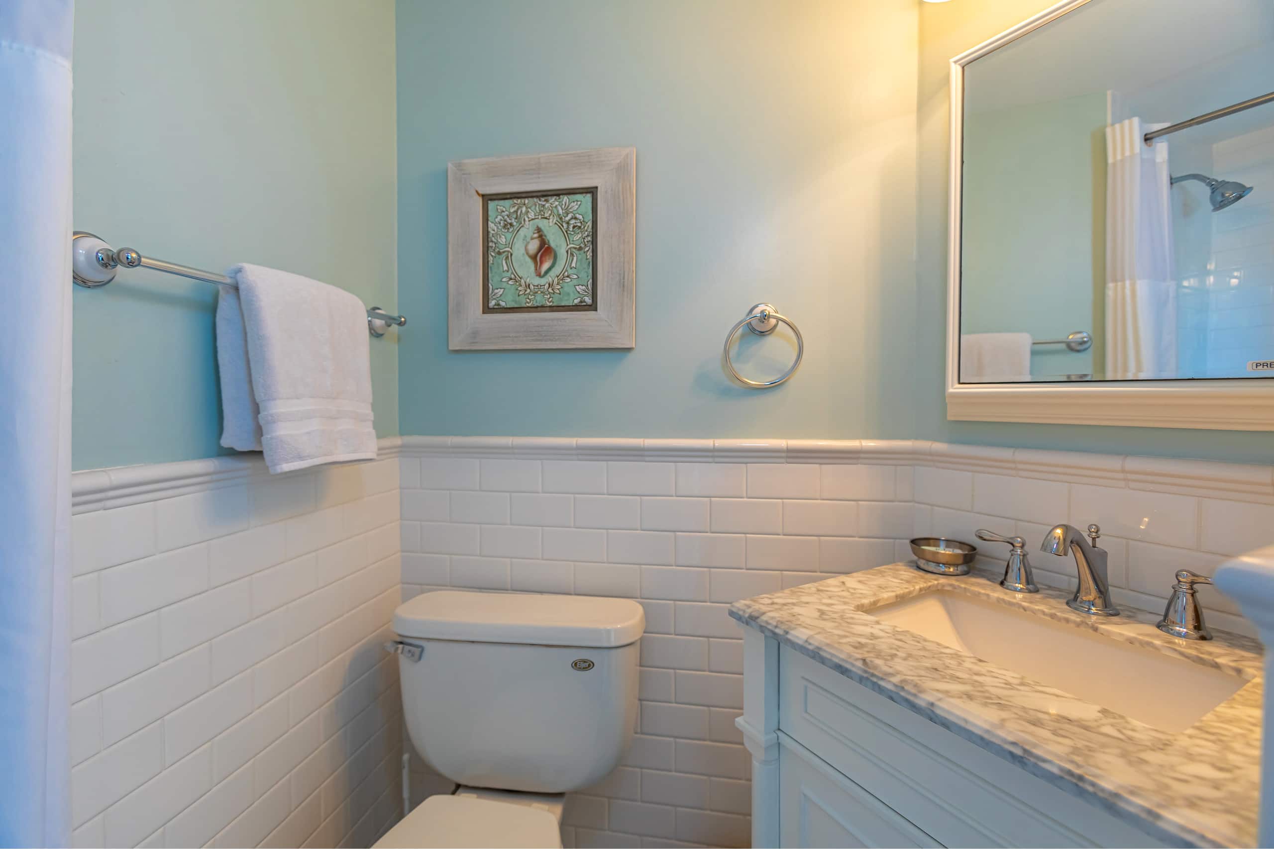 Condo in Kihei · ★4.6 · 1 bedroom · 2 beds · 2 baths - Image 16