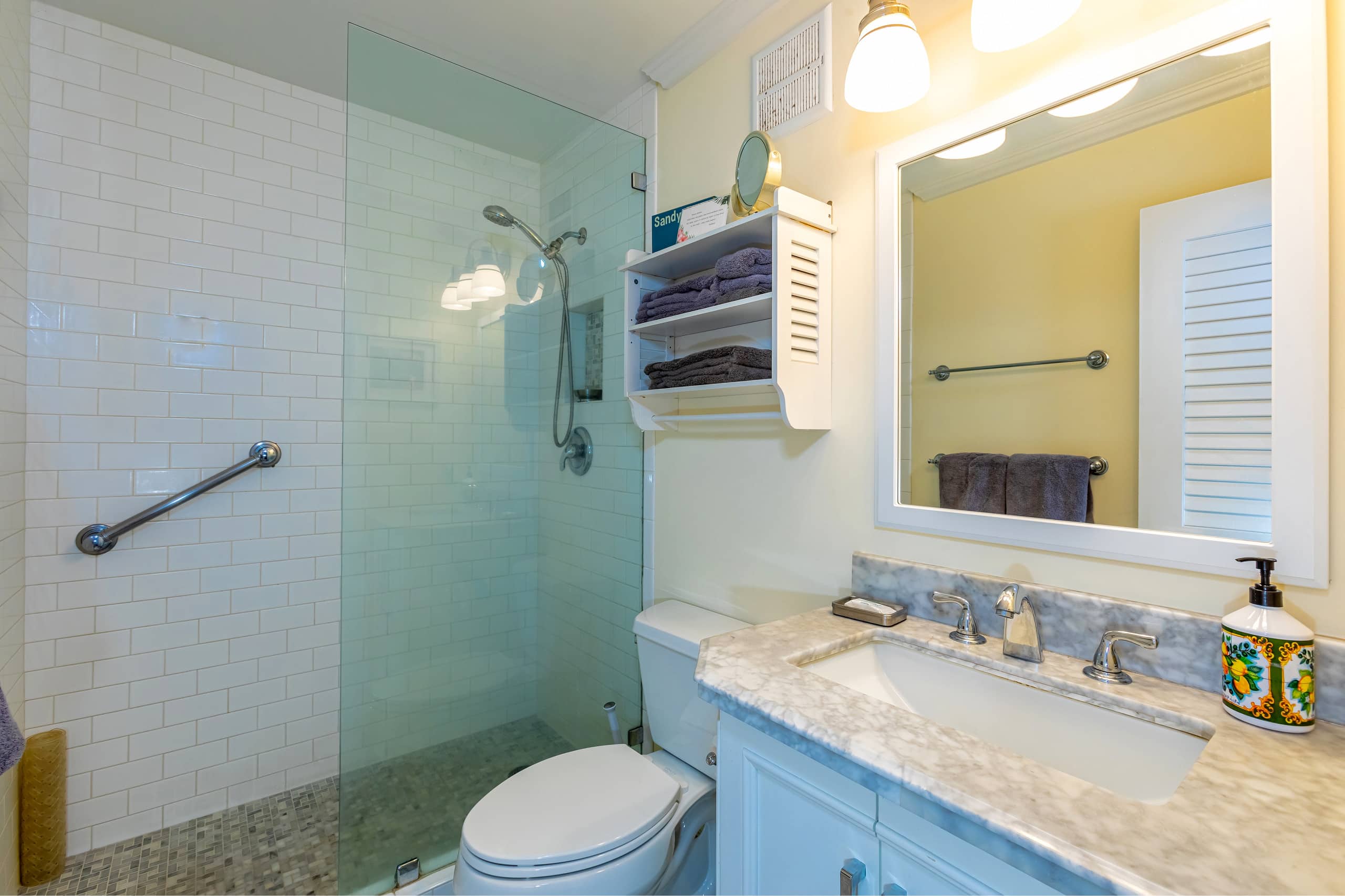 Condo in Kihei · ★4.97 · 1 bedroom · 1 bed · 1 bath - Image 16