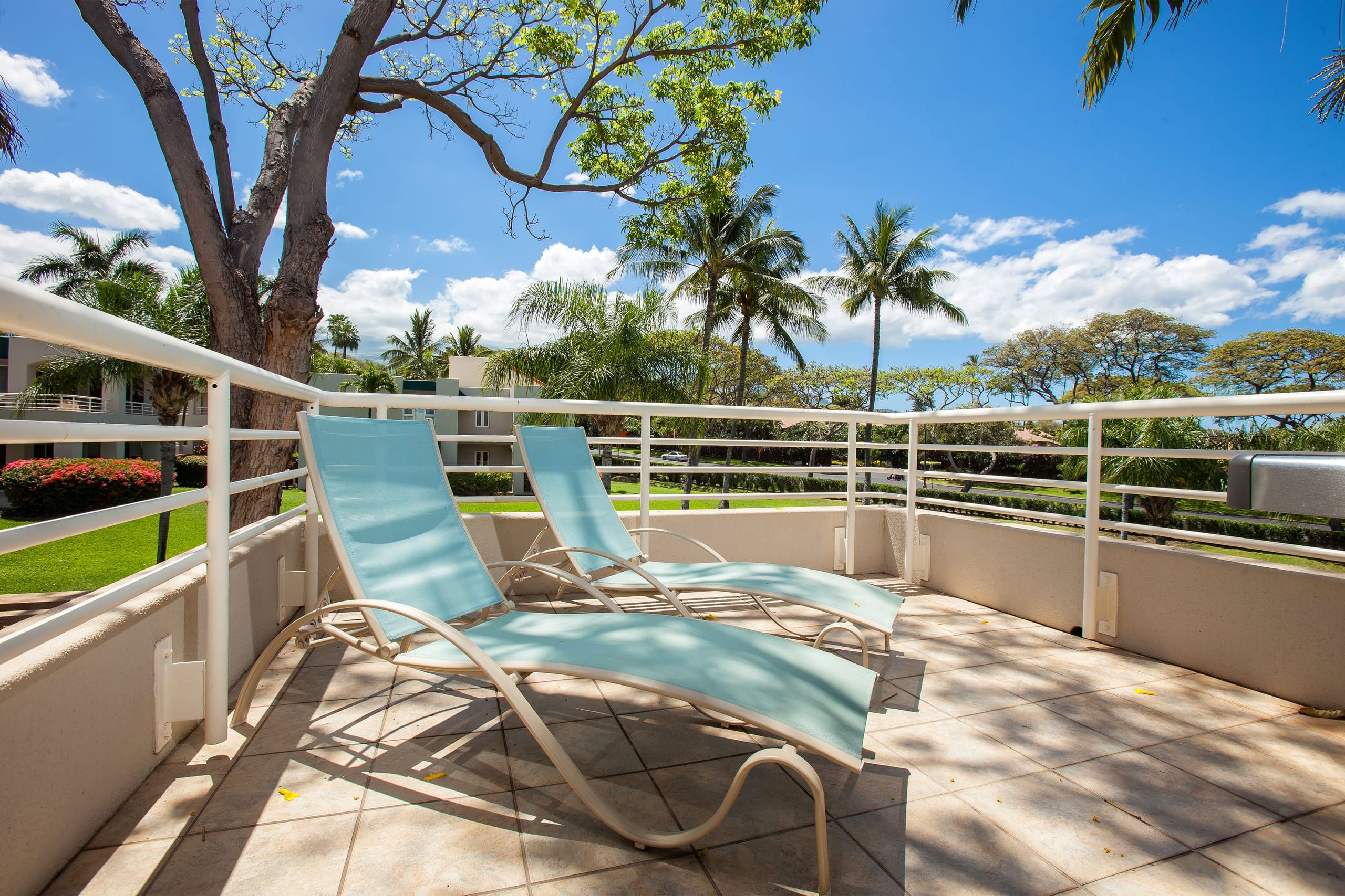 Condo in Wailea · ★5.0 · 2 bedrooms · 4 beds · 2 private baths - Image 2