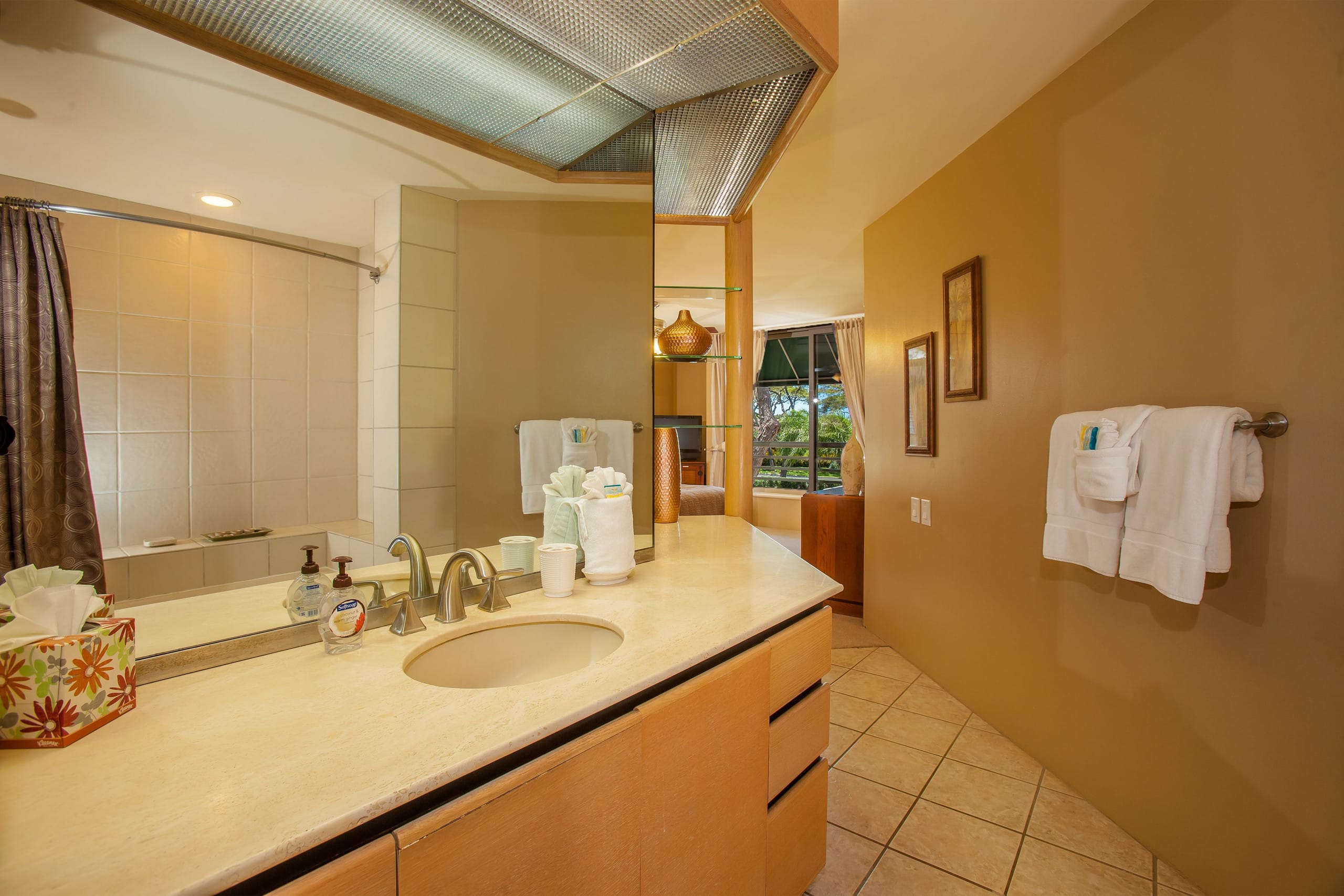 Condo in Wailea · ★5.0 · 2 bedrooms · 4 beds · 2 private baths - Image 19