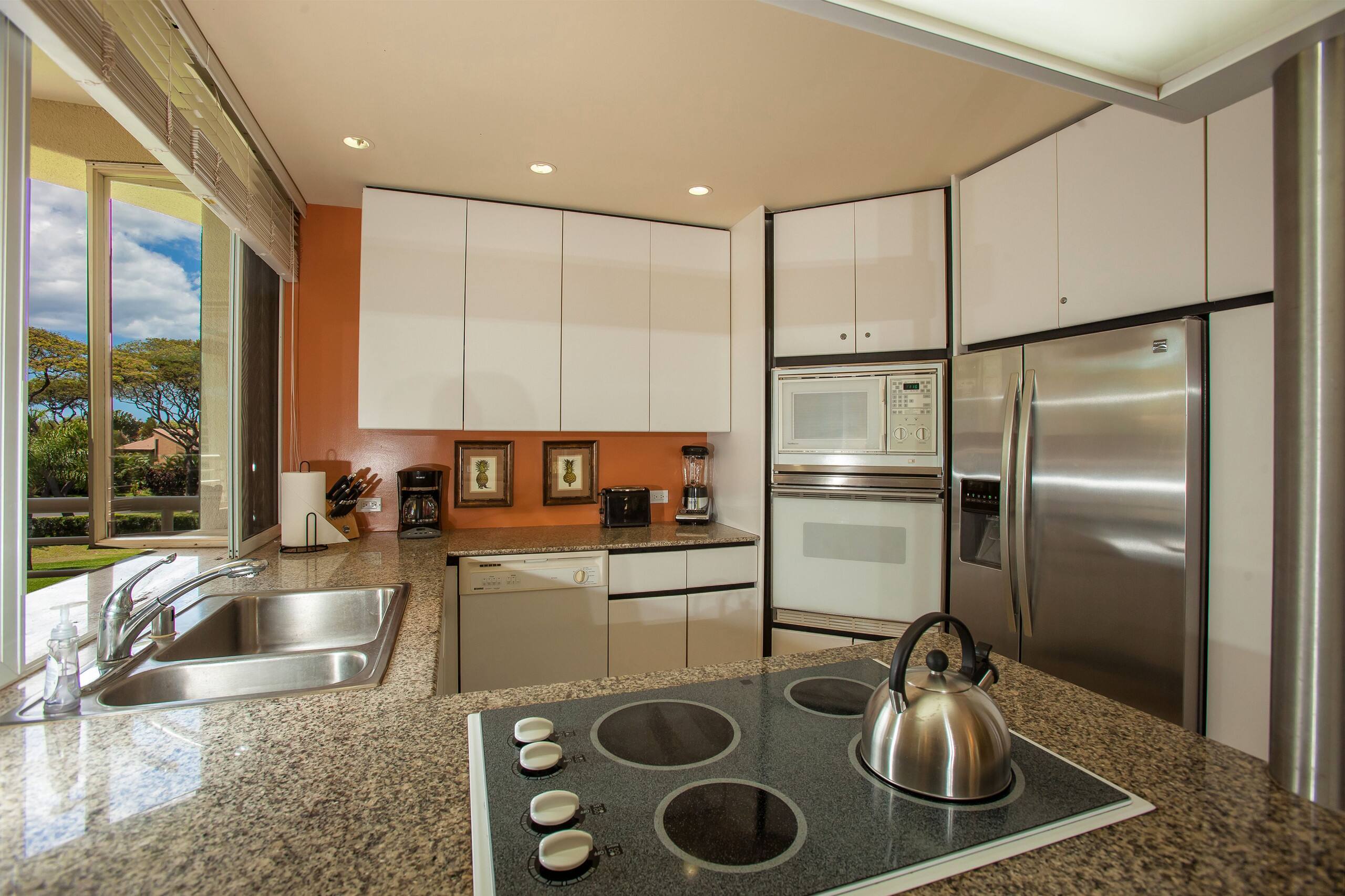 Condo in Wailea · ★5.0 · 2 bedrooms · 4 beds · 2 private baths - Image 14