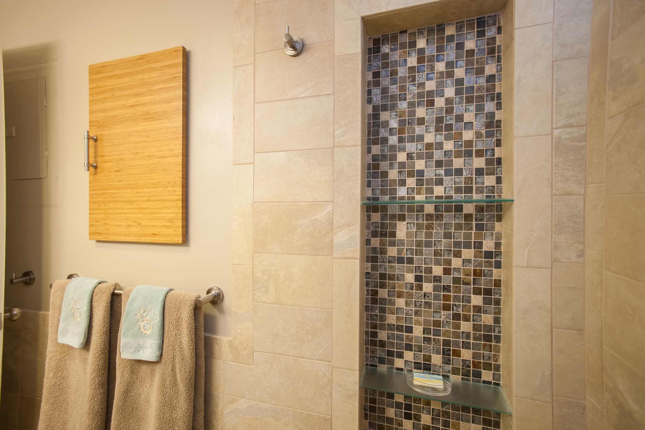 Condo in Kihei · ★4.94 · 1 bedroom · 1 bed · 1 private bath - Image 25