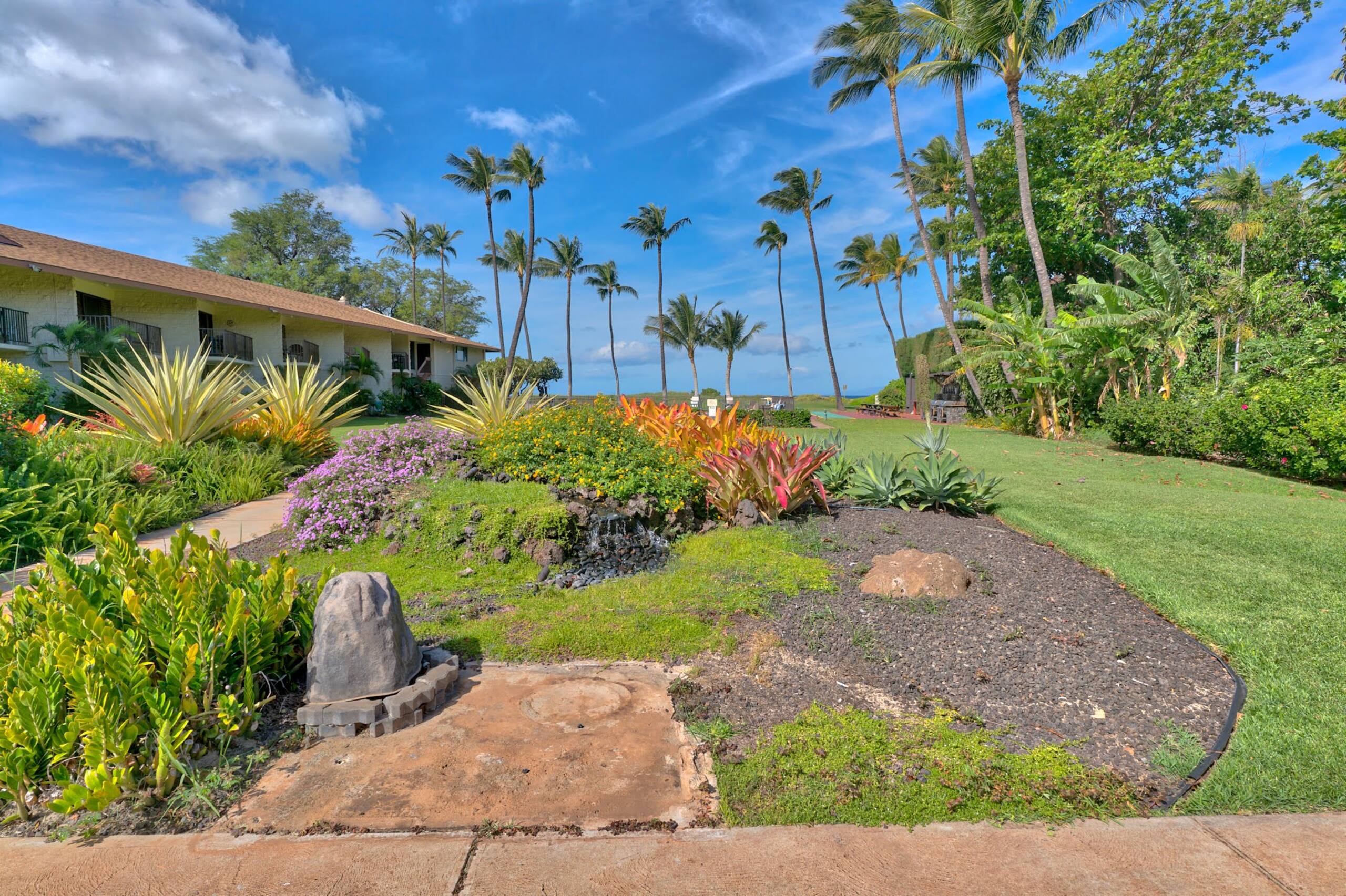 Condo in Kihei · ★4.78 · 1 bedroom · 2 beds · 1 private bath - Image 27