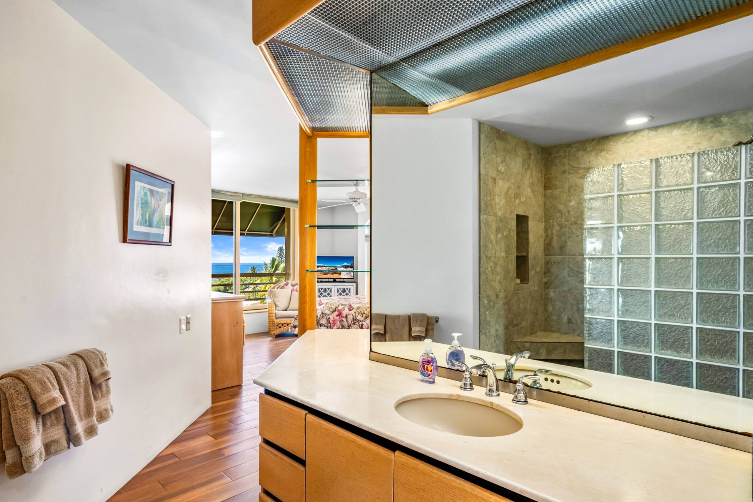 Condo in Wailea · ★4.0 · 2 bedrooms · 3 beds · 2 baths - Image 23