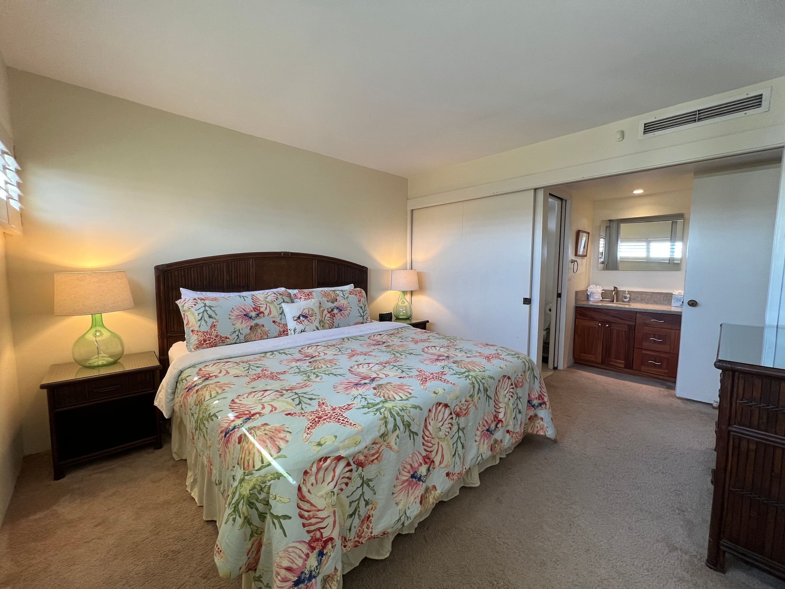 Condo in Kihei · ★4.75 · 2 bedrooms · 3 beds · 2 baths - Image 26