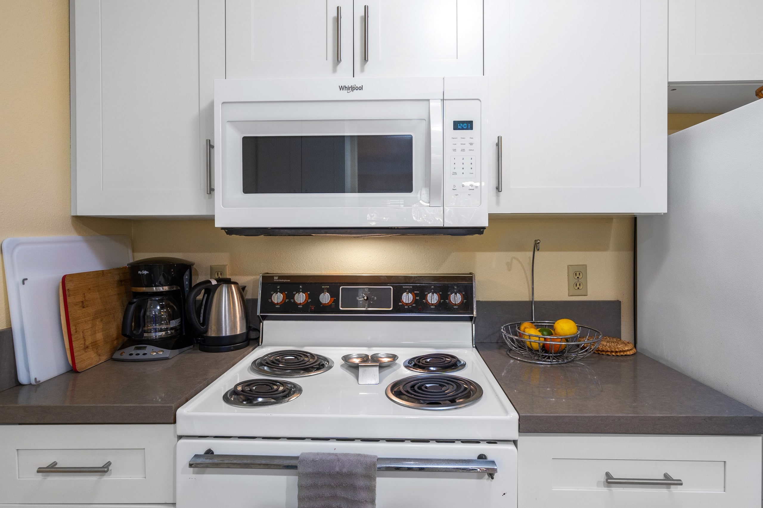 Condo in Kihei · ★4.63 · 1 bedroom · 1 bed · 1 private bath - Image 12