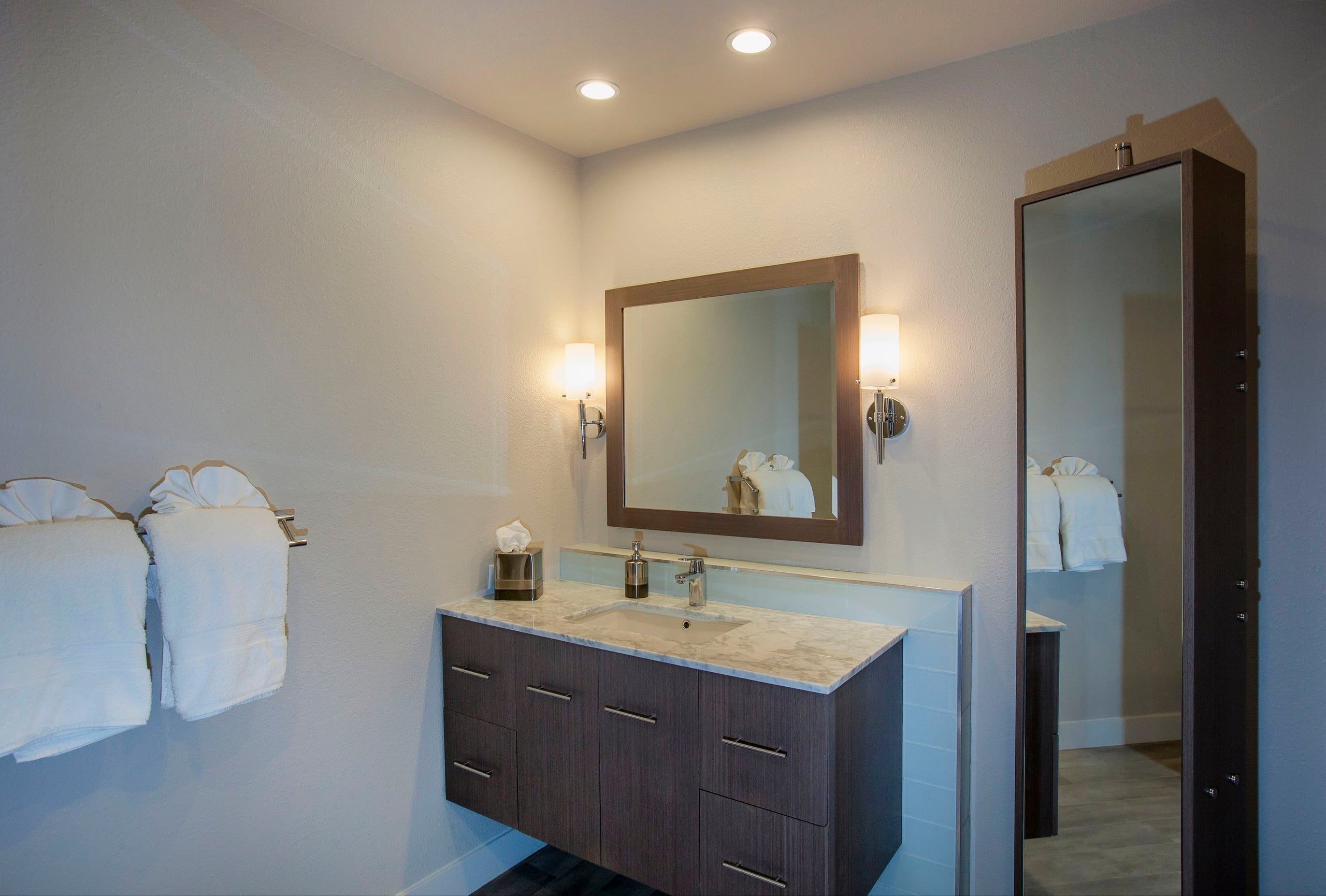 Condo in Kihei · ★4.96 · 2 bedrooms · 2 beds · 2 baths - Image 16