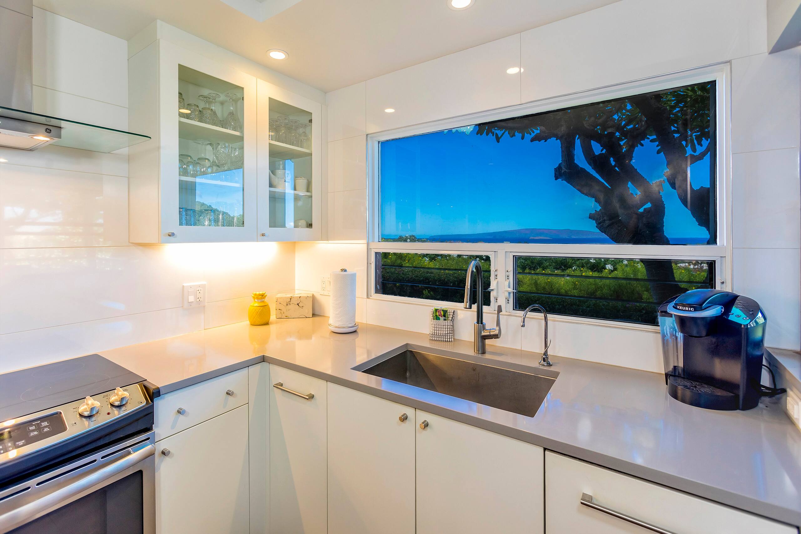 Scenic Ocean View Great Location, Full A/C WE105 - Photo 6