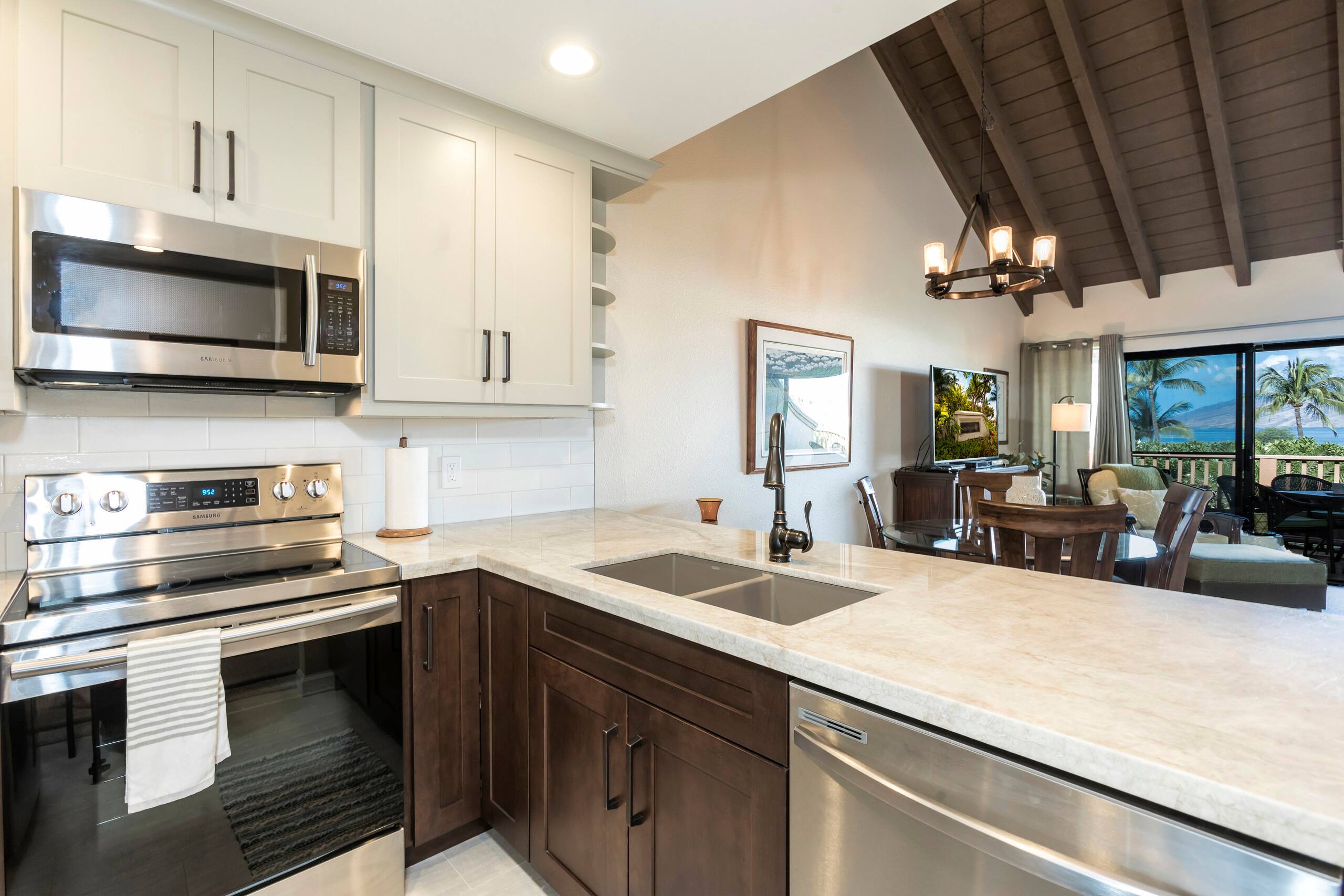 Condo in Kihei · ★4.8 · 2 bedrooms · 4 beds · 2 private baths - Image 9