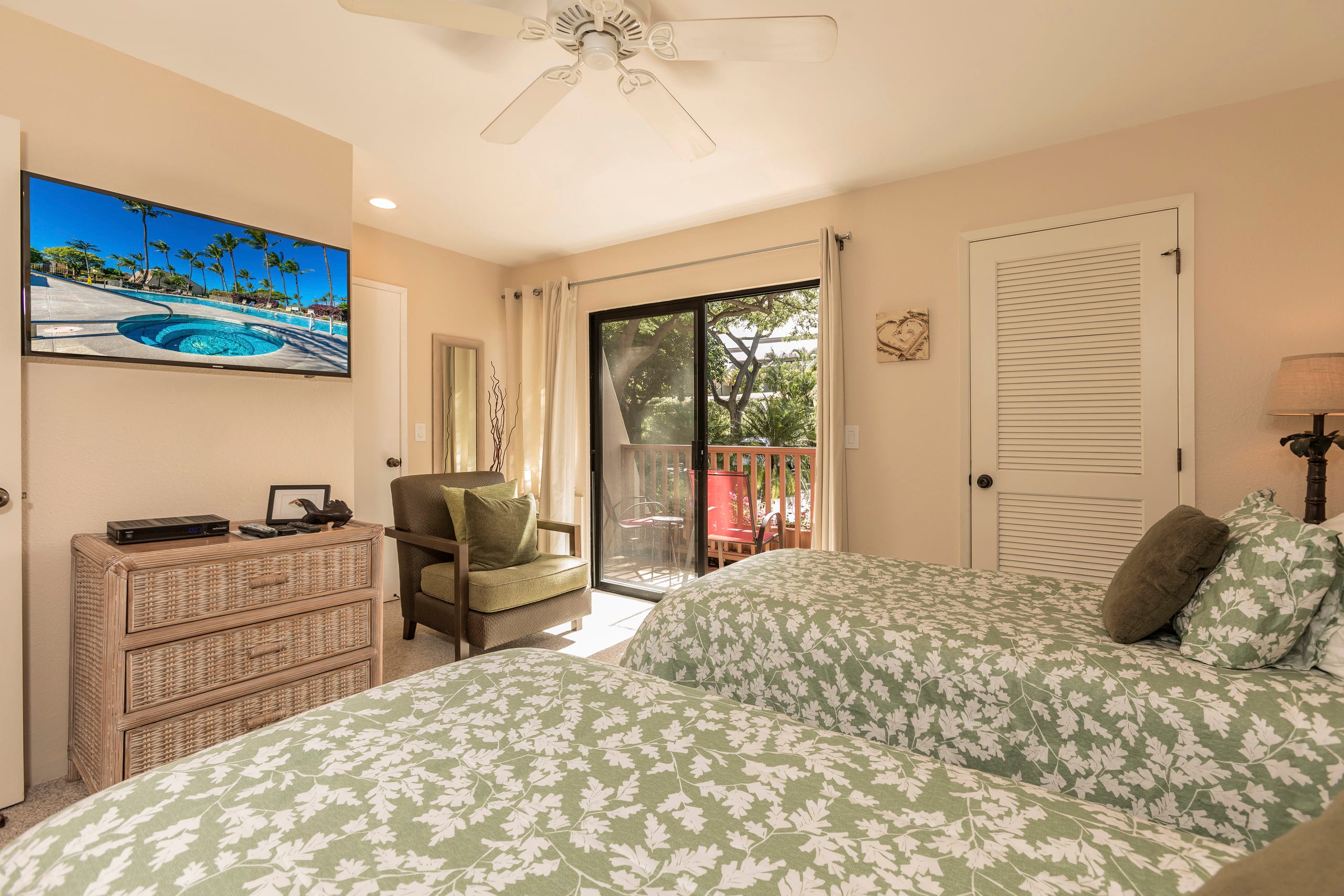 Condo in Kihei · ★4.8 · 2 bedrooms · 4 beds · 2 private baths - Image 14
