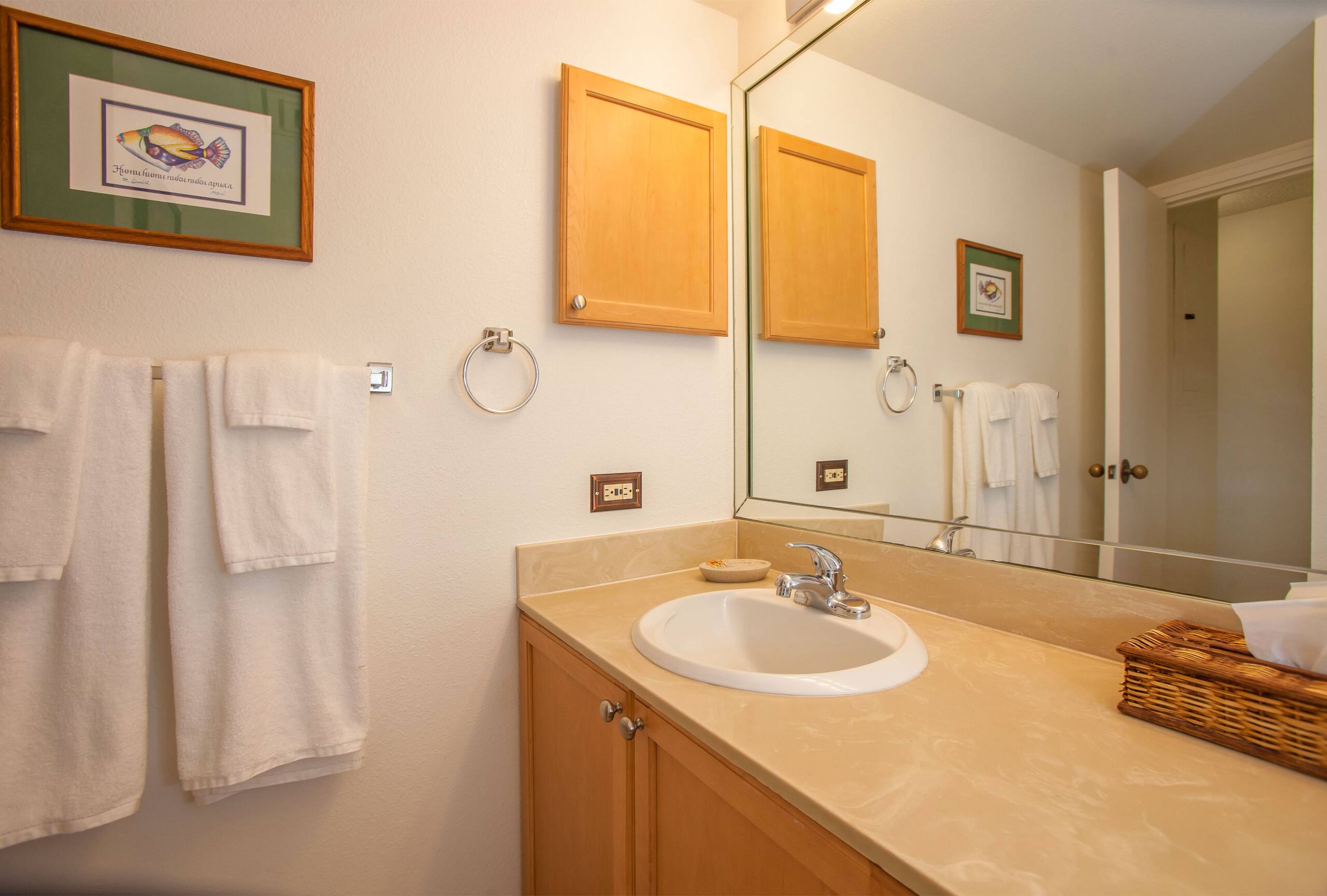 Condo in Kihei · ★4.67 · 1 bedroom · 2 beds · 2 private baths - Image 18