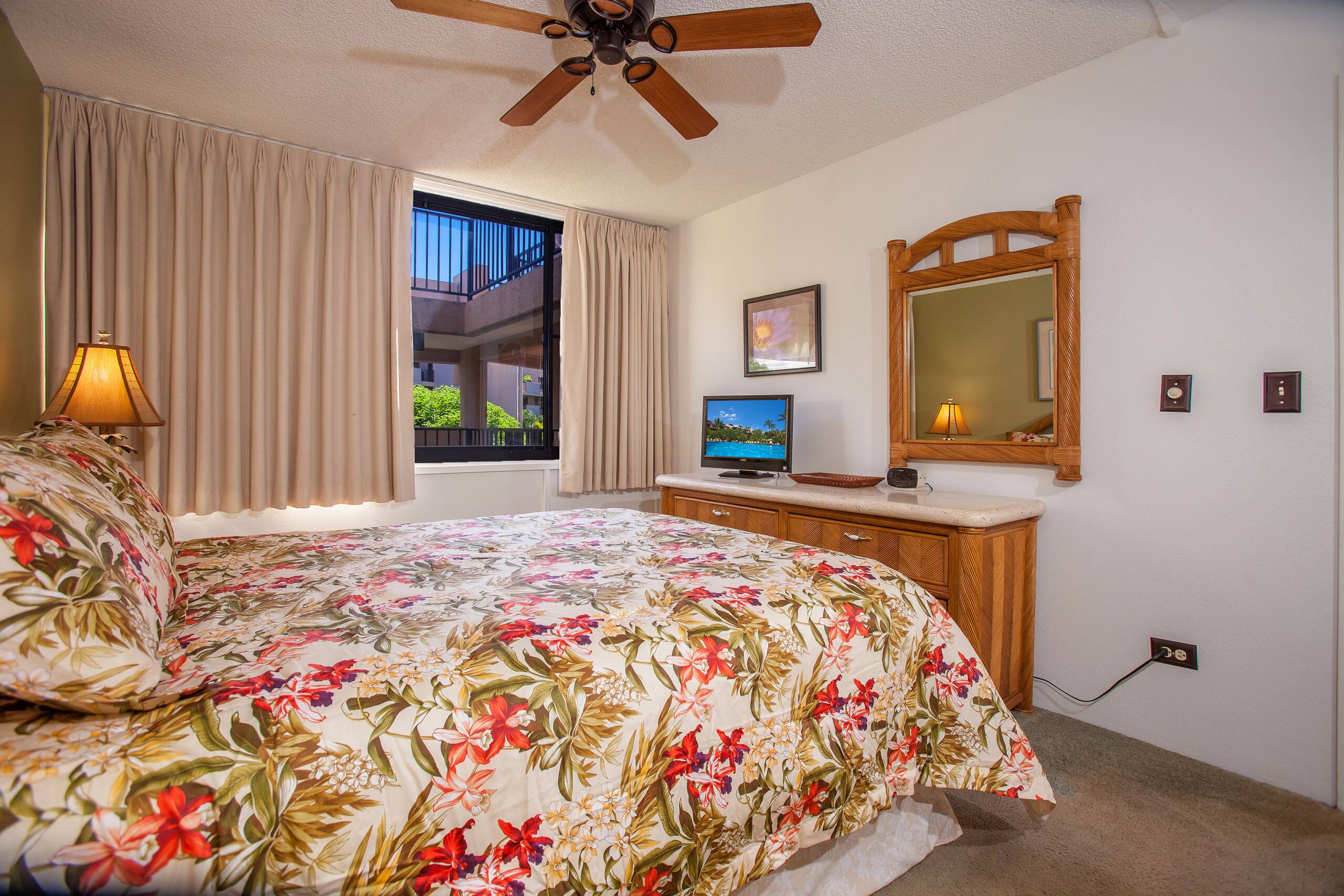 Condo in Kihei · ★4.67 · 1 bedroom · 2 beds · 2 private baths - Image 16