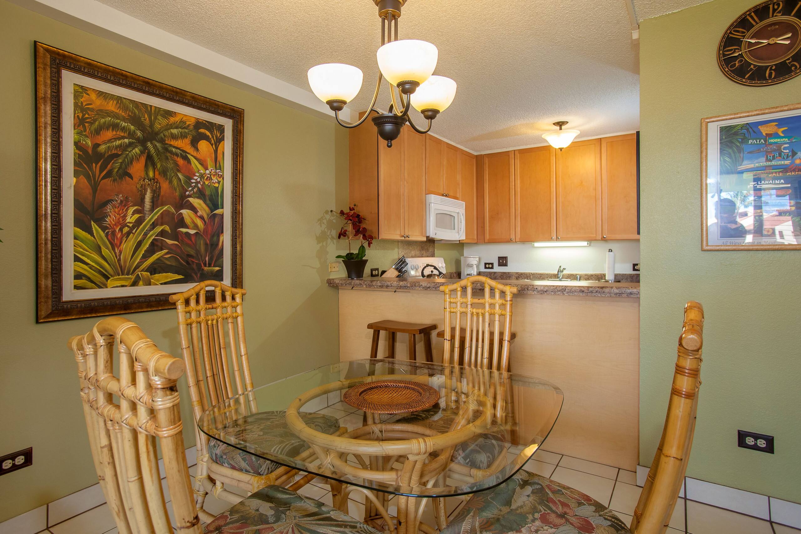Condo in Kihei · ★4.67 · 1 bedroom · 2 beds · 2 private baths - Image 12