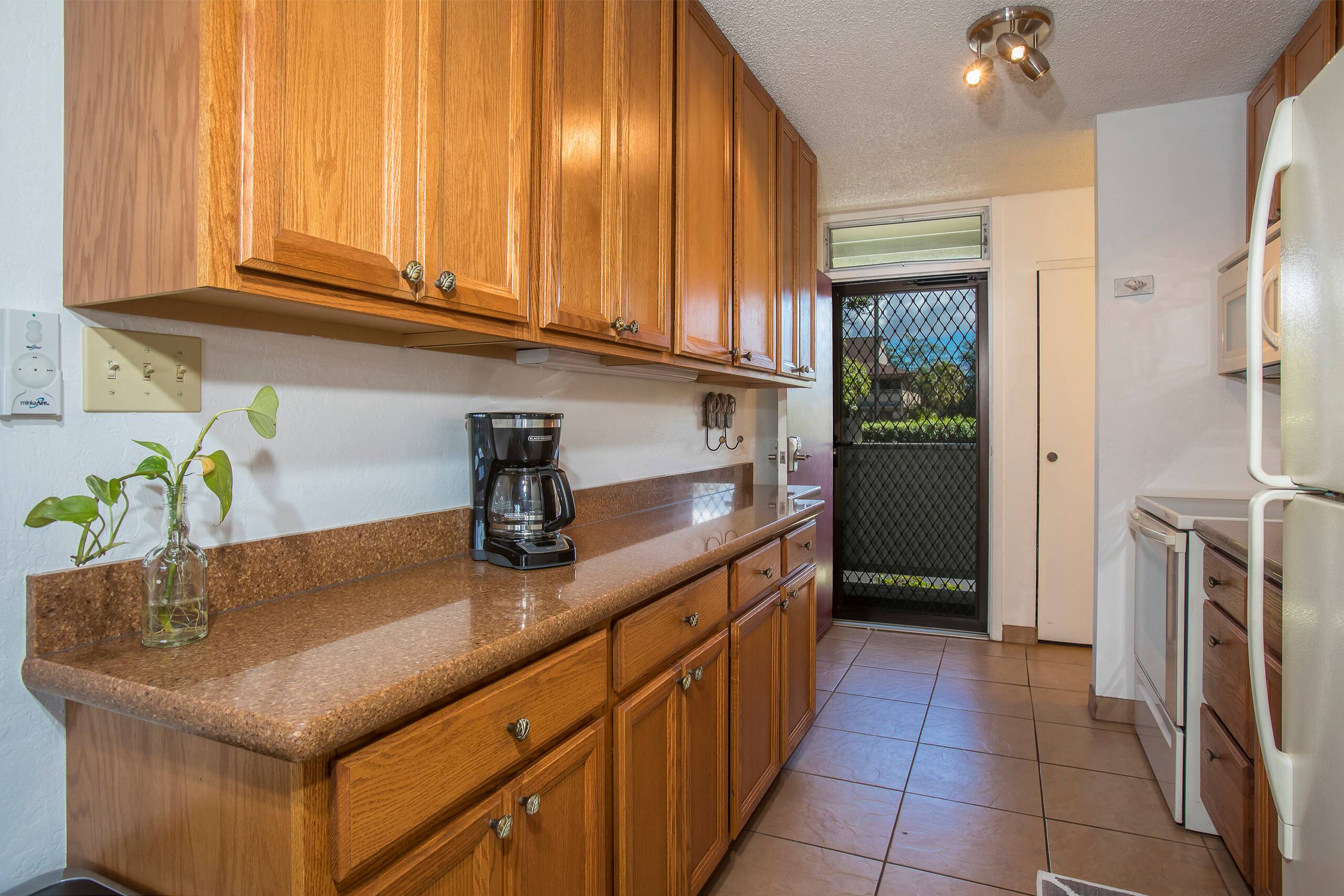 Condo in Kihei · ★5.0 · Studio · 2 beds · 1 bath - Image 10