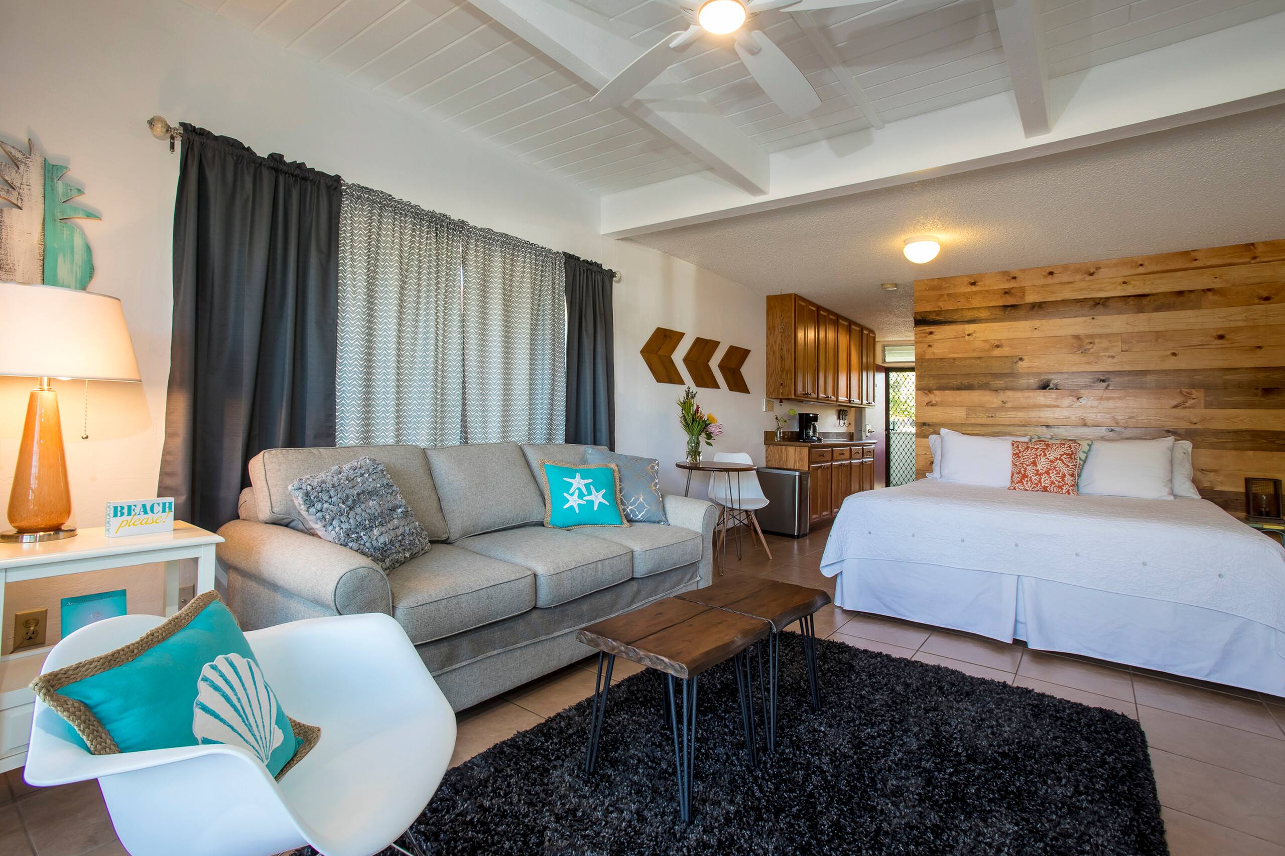 Condo in Kihei · ★5.0 · Studio · 2 beds · 1 bath - Image 1