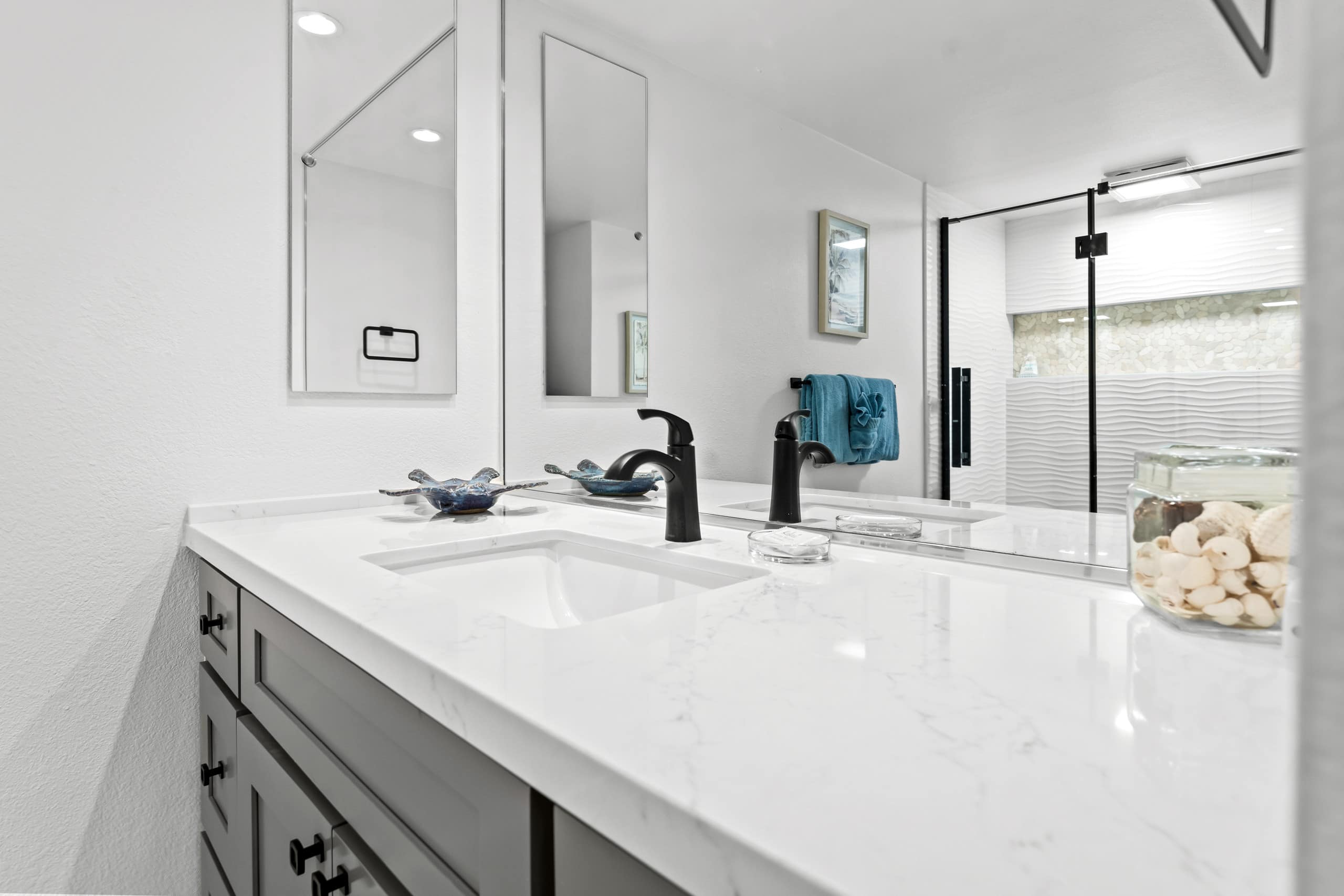 Condo in Kihei · ★5.0 · 2 bedrooms · 3 beds · 2 private baths - Image 29