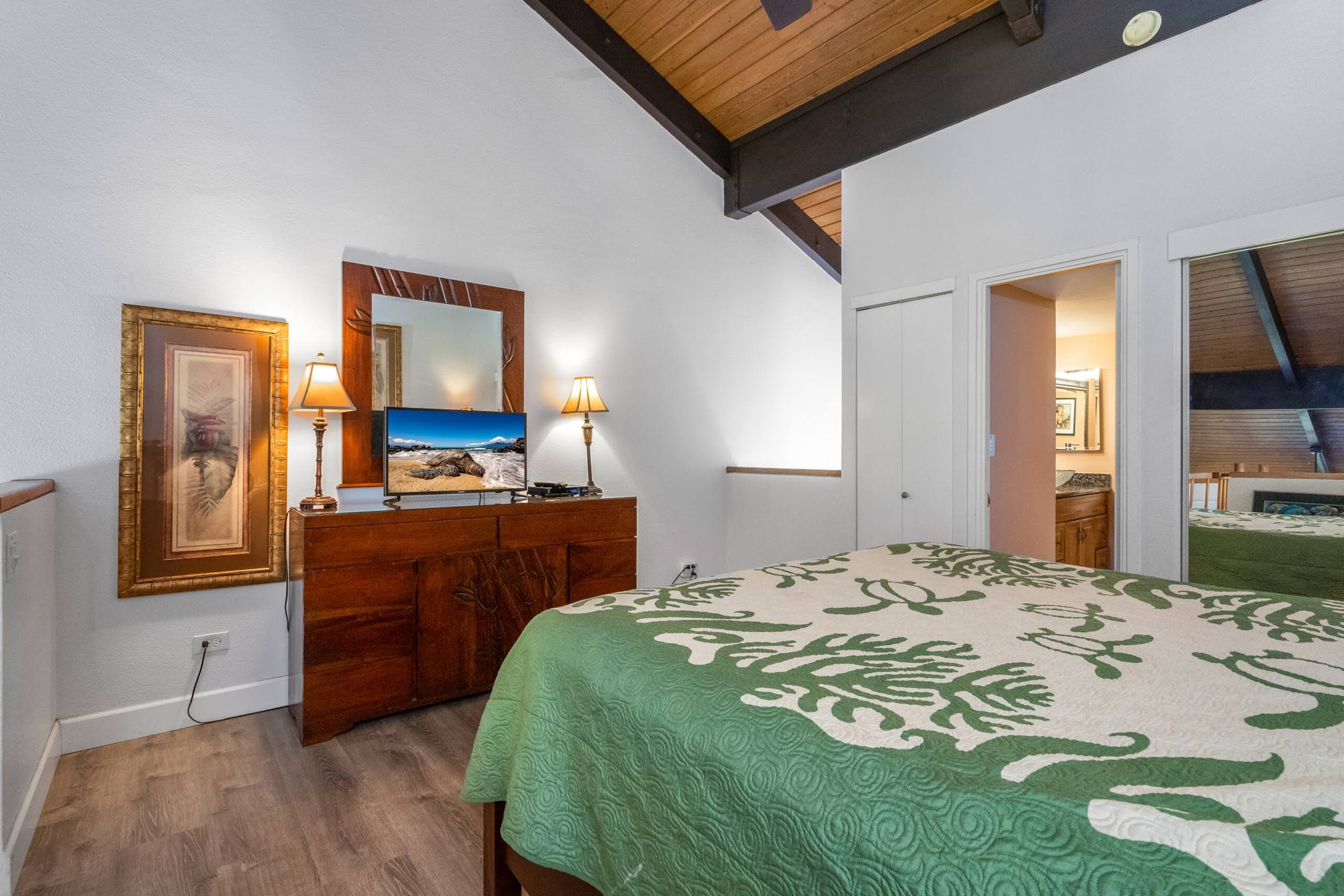 Condo in Kihei · ★4.71 · 2 bedrooms · 3 beds · 2 baths - Image 31