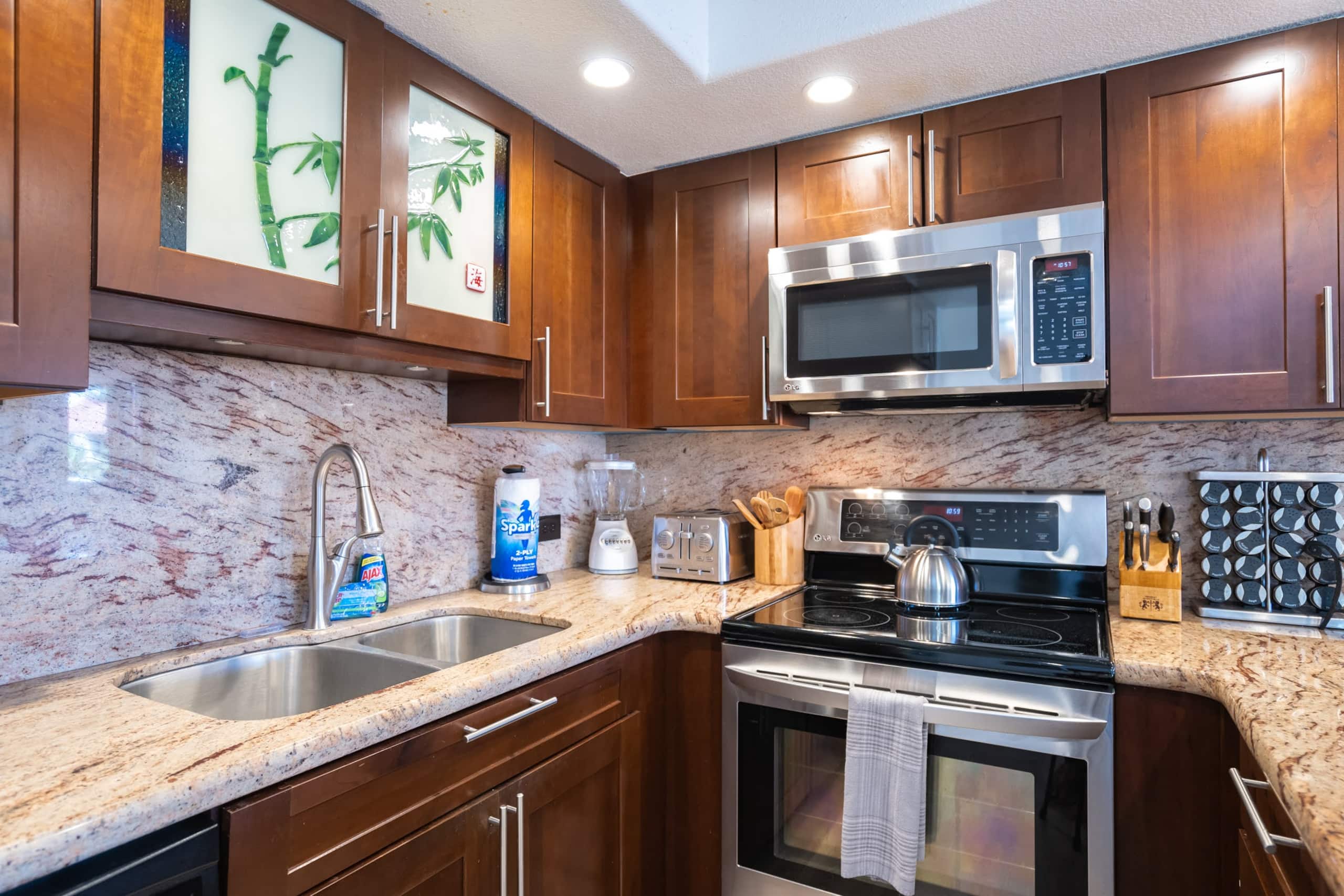 Condo in Kihei · ★4.71 · 2 bedrooms · 3 beds · 2 baths - Image 16