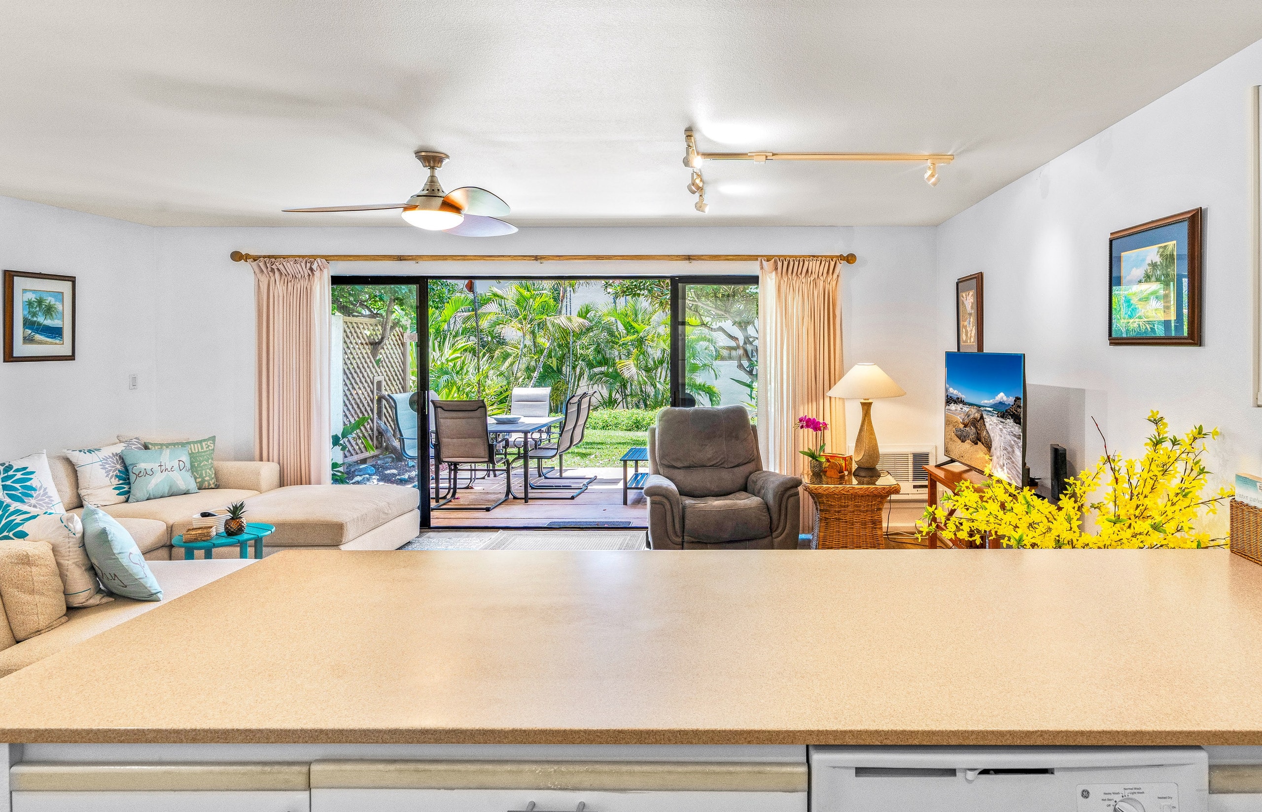 Condo in Kihei · ★4.88 · 2 bedrooms · 3 beds · 2 private baths - Image 11